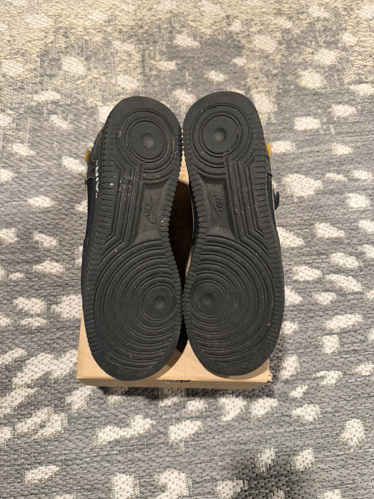 Nike × Off-White Off White x Nike Air Force 1 Low Black Size US 10.5 / EU 43-44 - 4 Thumbnail