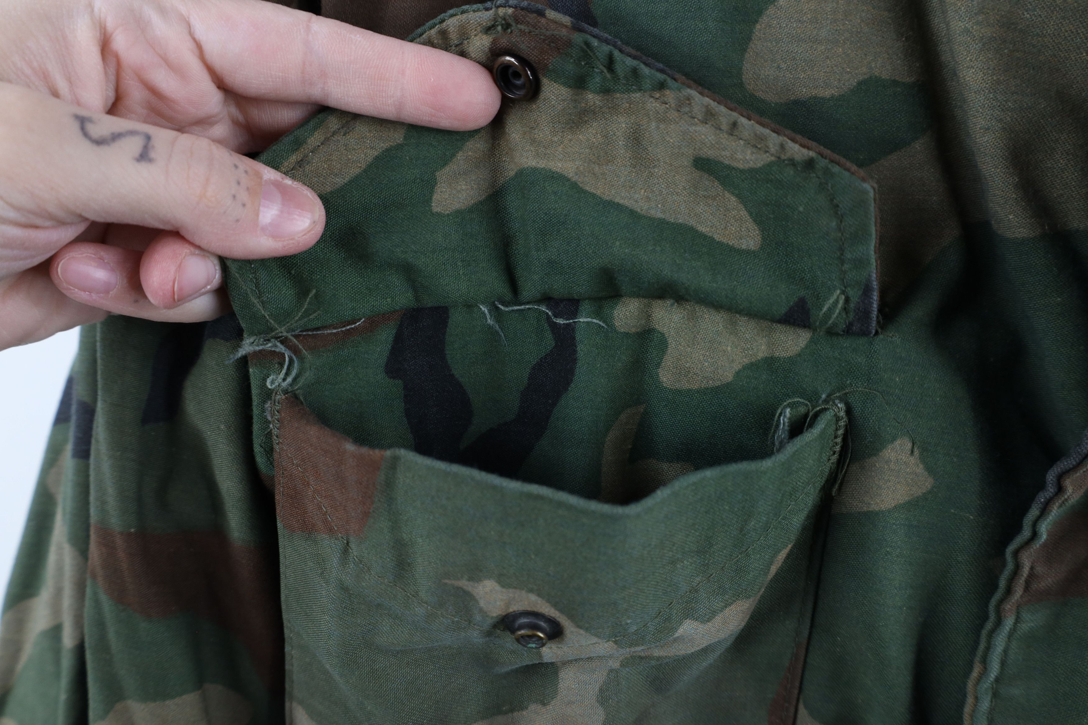 Vintage Vintage 90s Camouflage Cold Weather Field Jacket USA Size US M / EU 48-50 / 2 - 7 Thumbnail