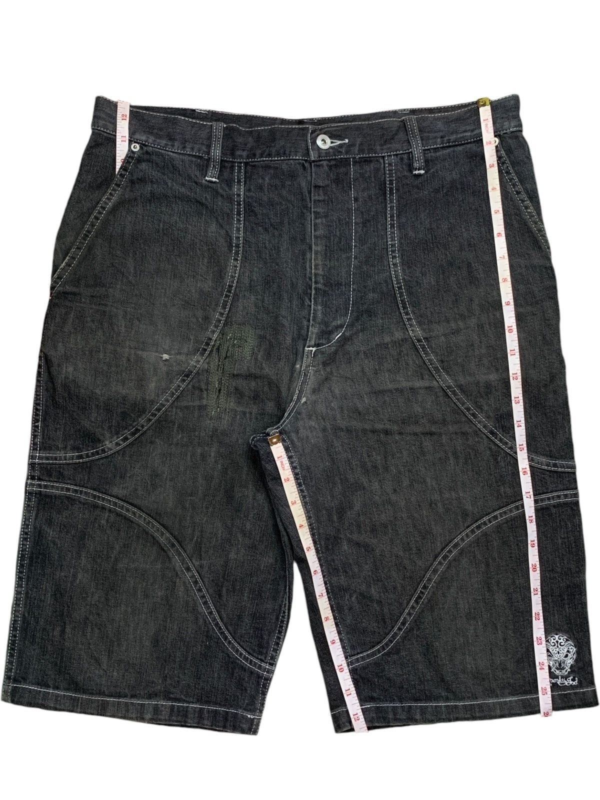 Japanese Brand Vintage Japanese Brand Skate Style Baggy Jean Shorts Size US 37 - 16 Thumbnail