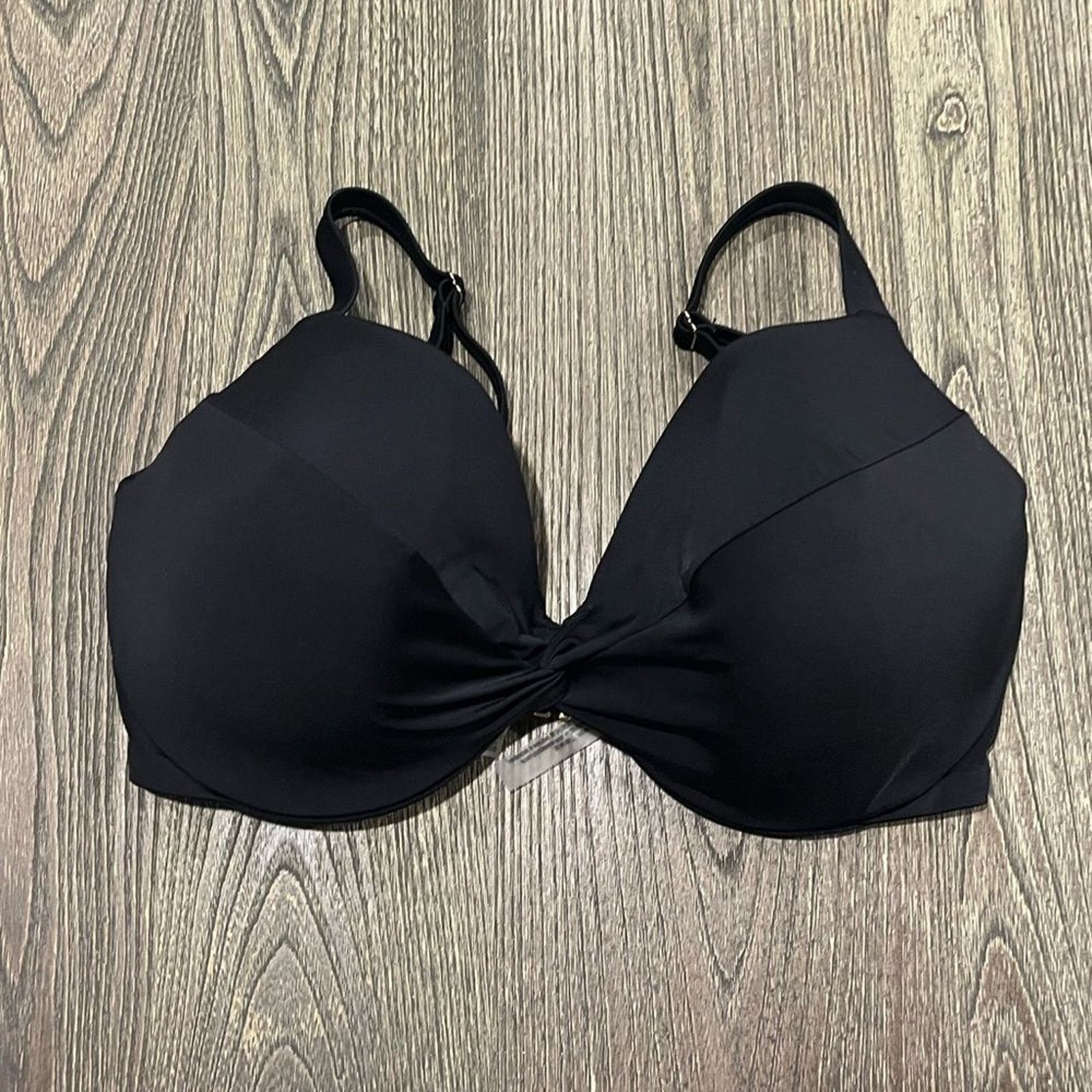 Victoria's Secret NWT Victorias Secret Swim Bikini Top Twist Push-Up Pad 36DDD Size ONE SIZE - 1 Thumbnail