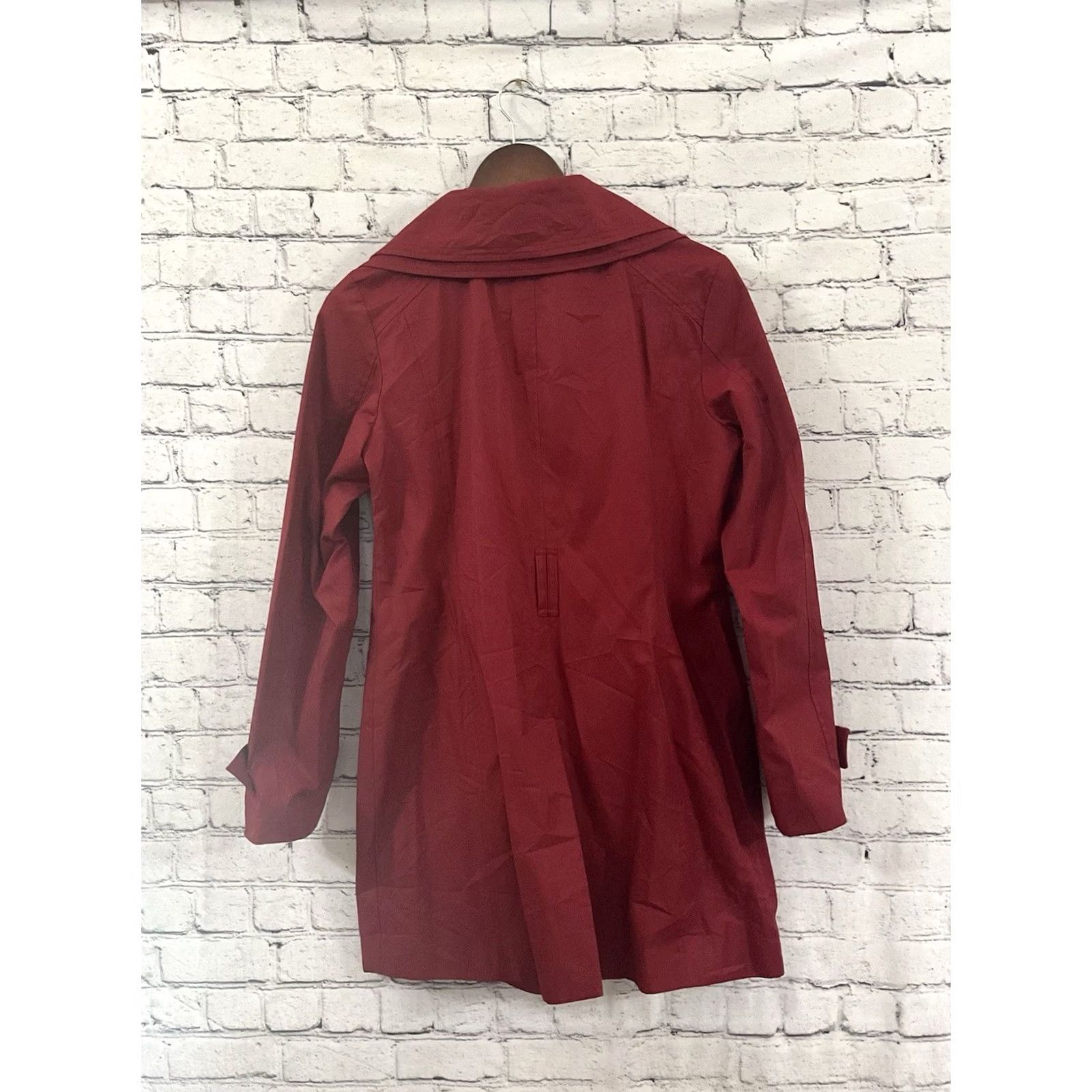 London Fog London Fog Trench Coat Ladies Small Red/Maroon Nylon? Polyester? (please ignore) Size S / US 4 / IT 40 - 2 Thumbnail