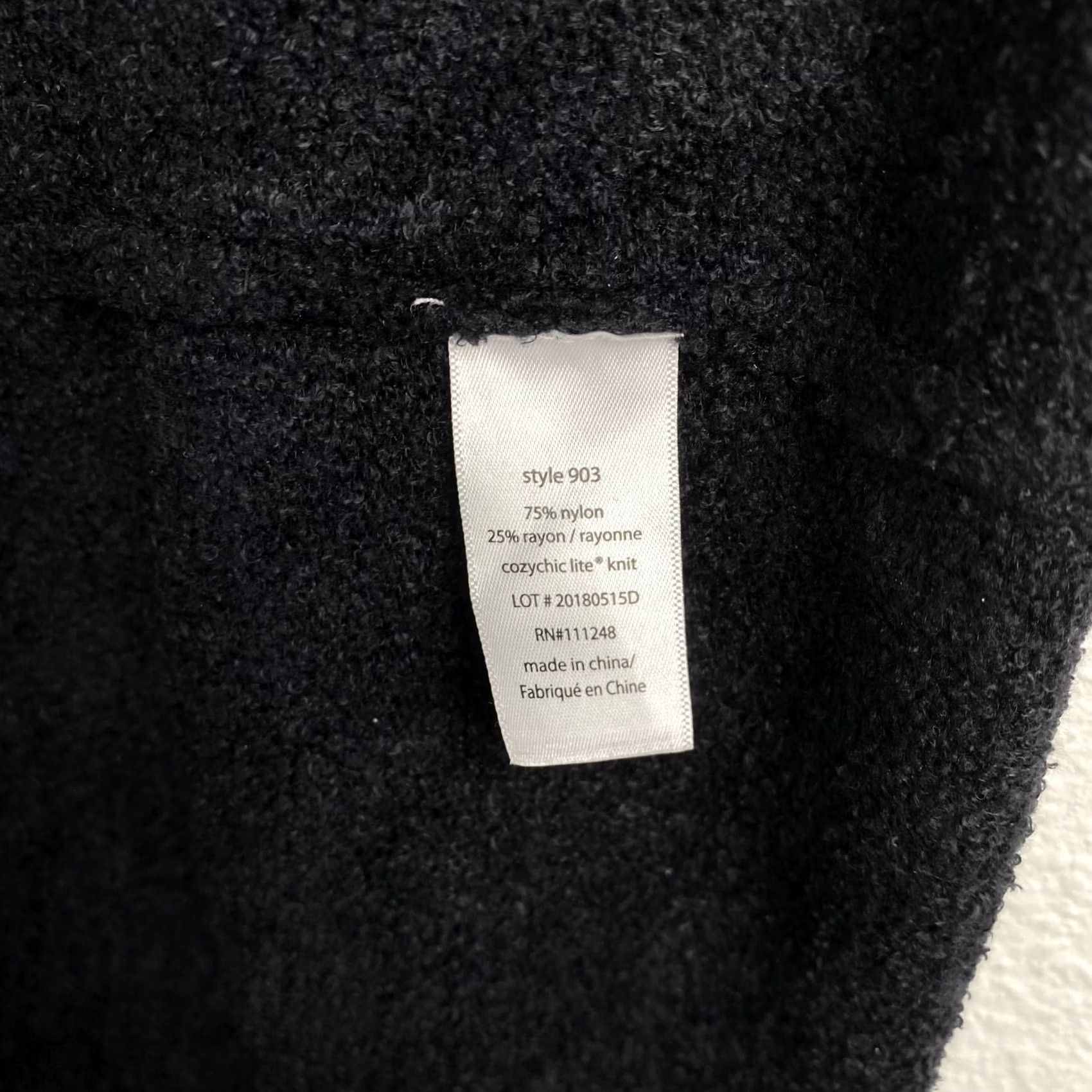 Vintage BAREFOOT DREAMS Cardigan Island Wrap Lite Open Front Long Sleeve L/XL Black Women Sweater Pockets 903 Vintage No Size L / US 10 / IT 46 - 4 Thumbnail