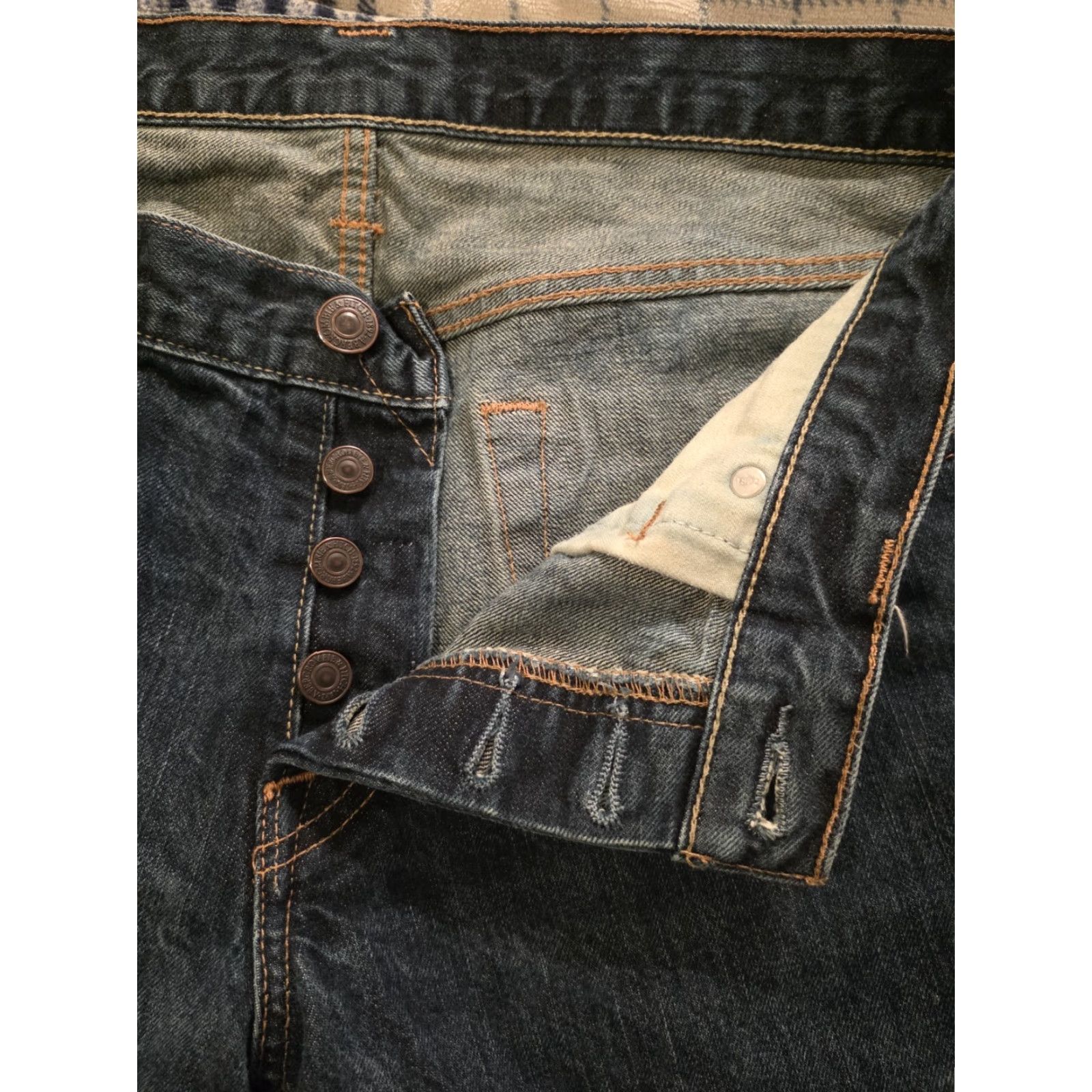 Abercrombie & Fitch VINTAGE Abercrombie & Fitch Jeans Mens 33x32 Straight Button Fly Denim Cotton Blue Mid Wash 1980s 90s Vintage Style Mens Size US 33 - 4 Thumbnail