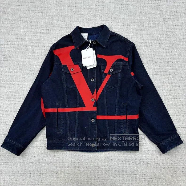 Valentino Valentino Large V letter single-breasted long-sleeved jack Size US XXS / EU 40 - 1 Thumbnail