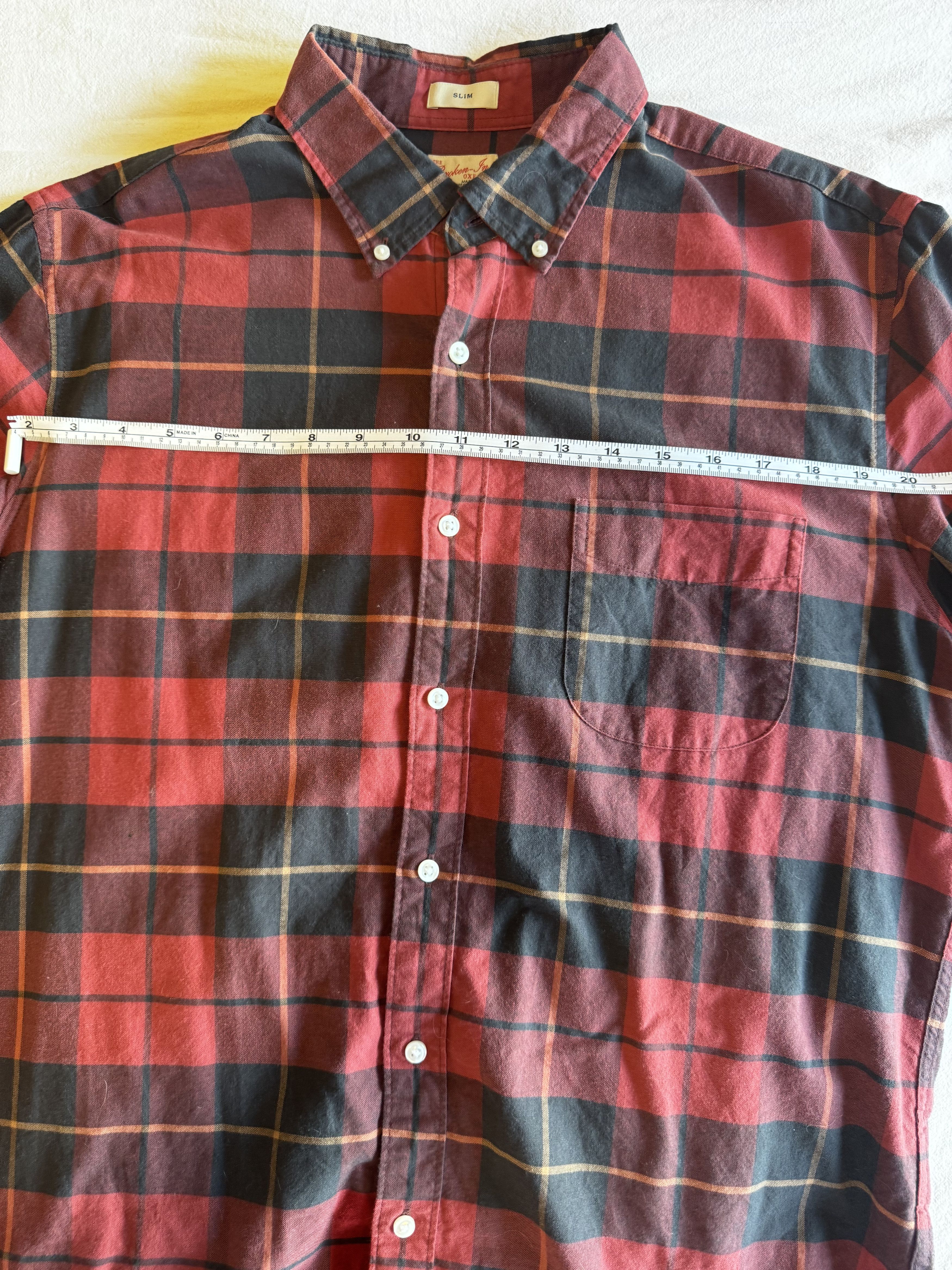 J.Crew J.Crew Broken-In Oxford Slim Organic Cotton Plaid Red Black Size US L / EU 52-54 / 3 - 6 Thumbnail