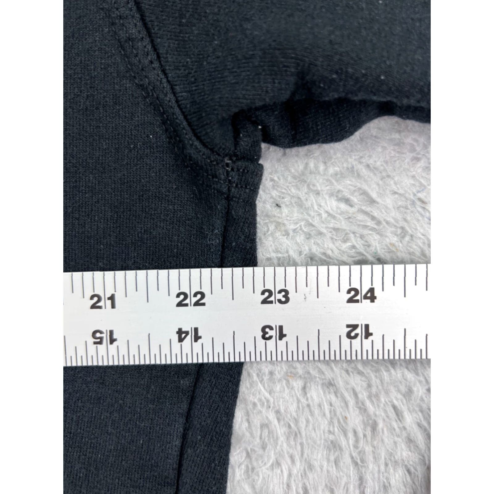 Champion Champion Hoodie Adult Large Black Pullover Embroidered Kangaroo Pocket Sweatshirt Size US L / EU 52-54 / 3 - 7 Thumbnail