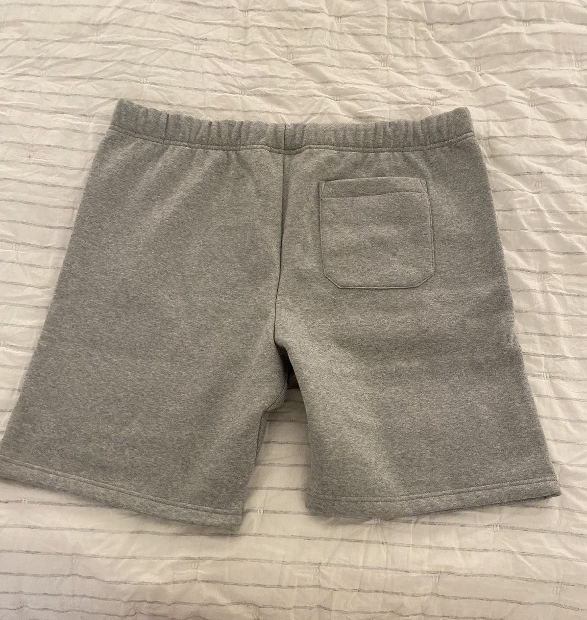 Carhartt Wip Carhartt WIP Chase Sweat Short Heather Grey NWT Size US 40 / EU 56 - 12 Thumbnail