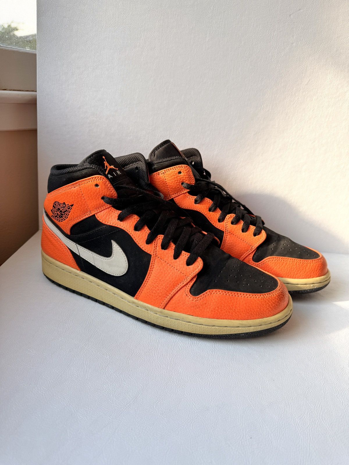 Jordan Brand Jordan 1 Black Cone US M 11.5 2018 Florescent Orange Nike Size US 11.5 / EU 44-45 - 1 Thumbnail