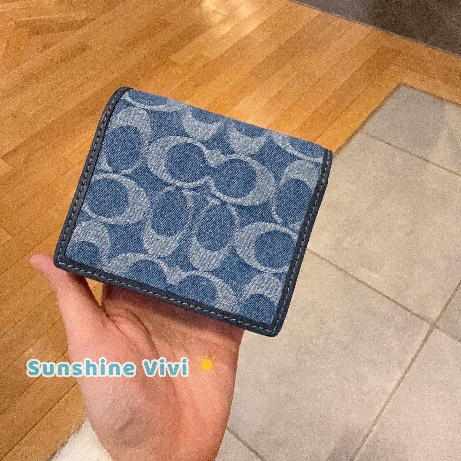 Coach NWT Coach Snap Wallet In Signature Denim CDL51 Gold/Indigo Size ONE SIZE - 3 Thumbnail