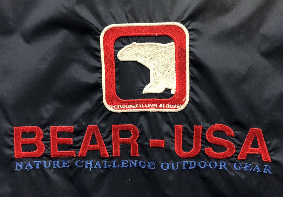 Vintage Vintage Bear USA Windbreaker Jacket Medium Blue Black Nylon Size US M / EU 48-50 / 2 - 8 Thumbnail