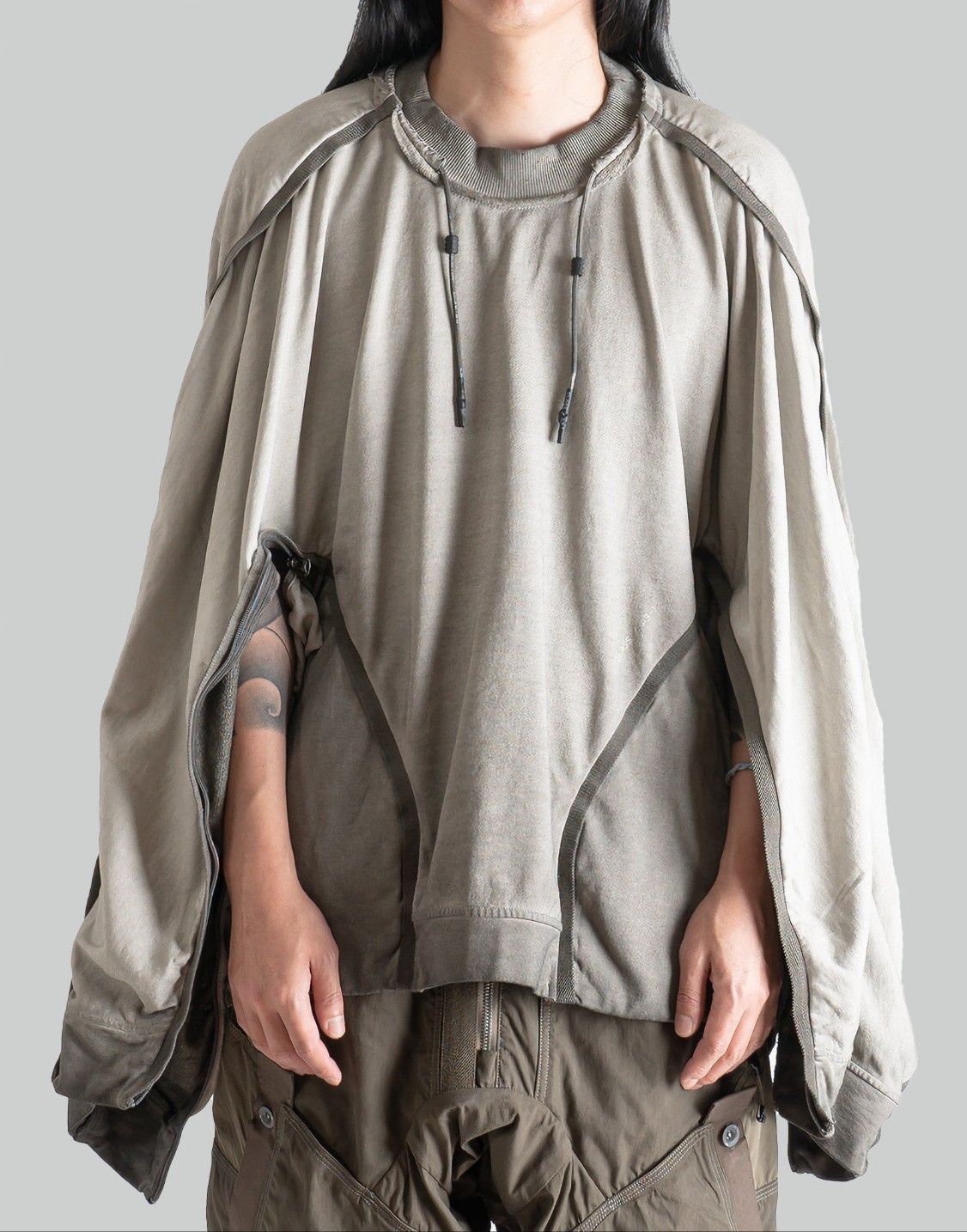 image of Hamcus Lpu Low-Tech Mechanic's Strap-Pullover in Kaki Gray, Men's (Size Large)
