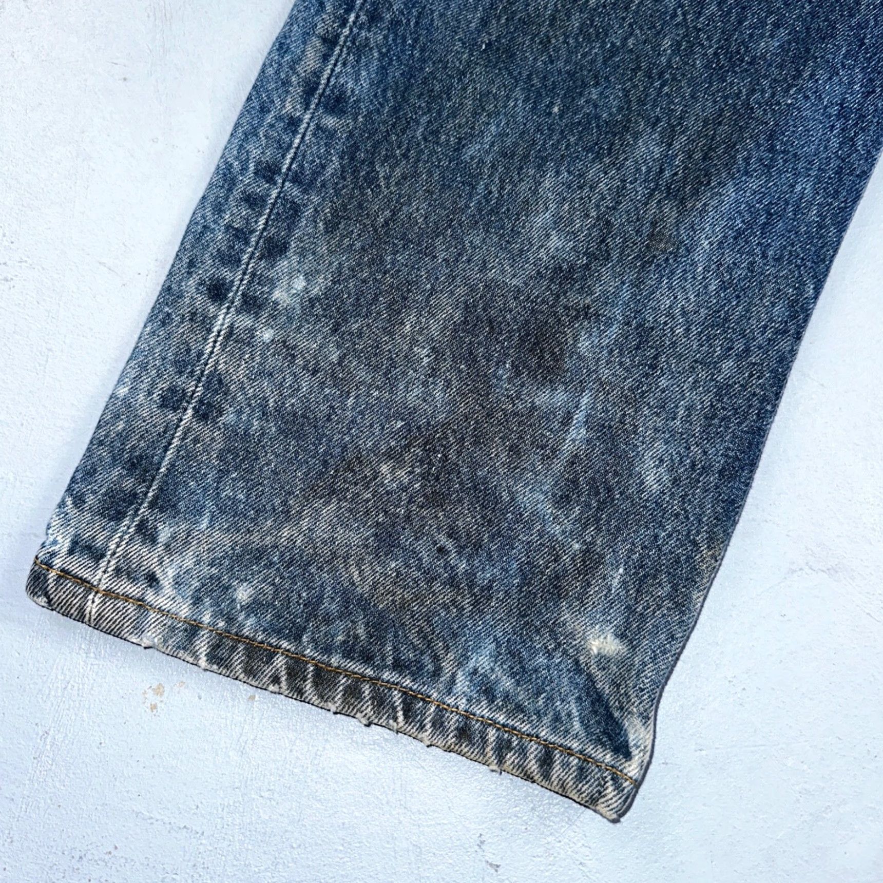 Levi's VINTAGE Levi's 501 Jeans Straight Men 36x30 Medium Blue Denim 90s 90s Mexico Y2K Classic Size US 36 / EU 52 - 6 Thumbnail