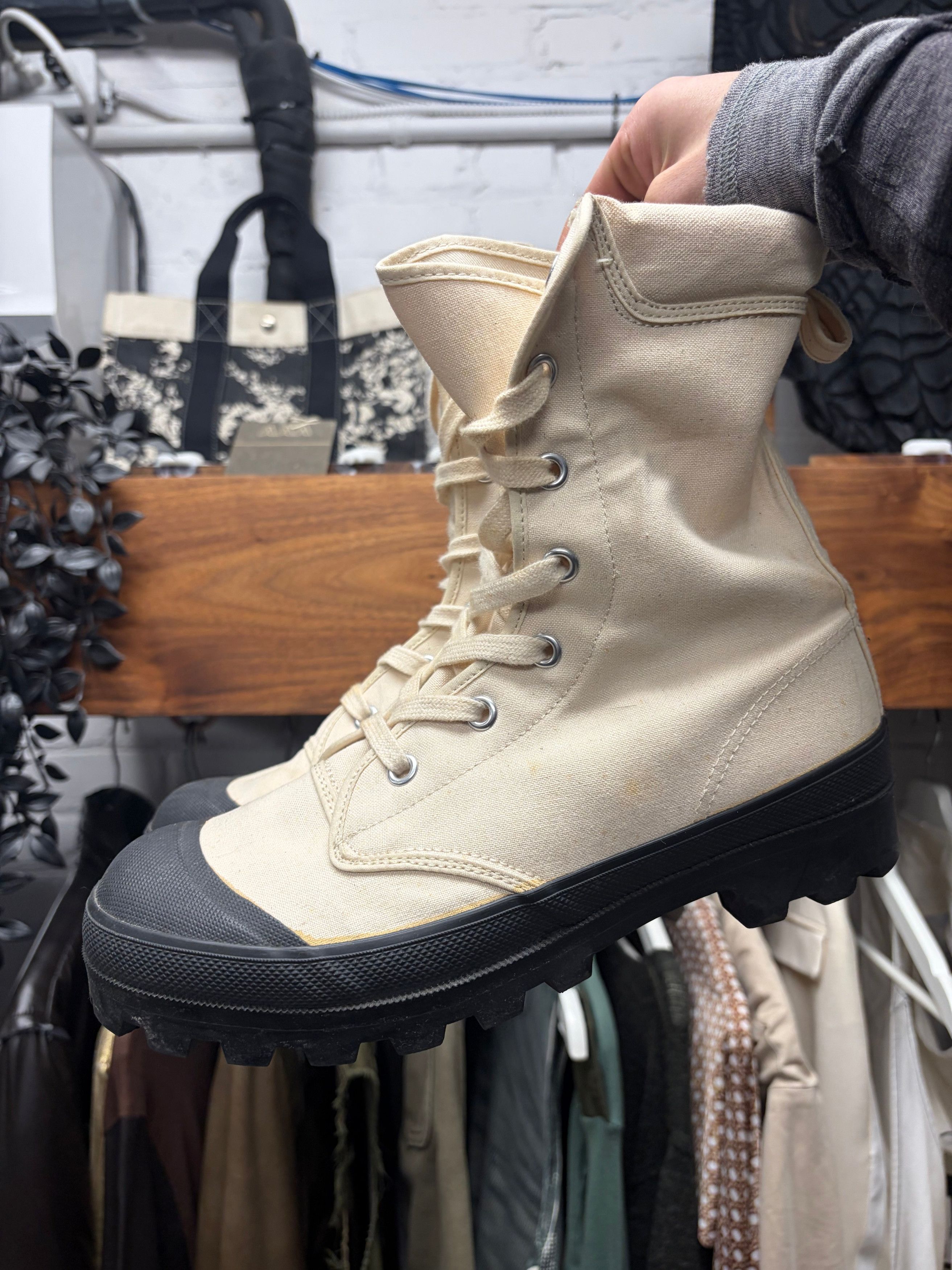 Comme des Garcons SS1995 Comme Des Garçons Homme Canvas/Rubberized Duck Boots Size US 9 / EU 42 - 1 Thumbnail