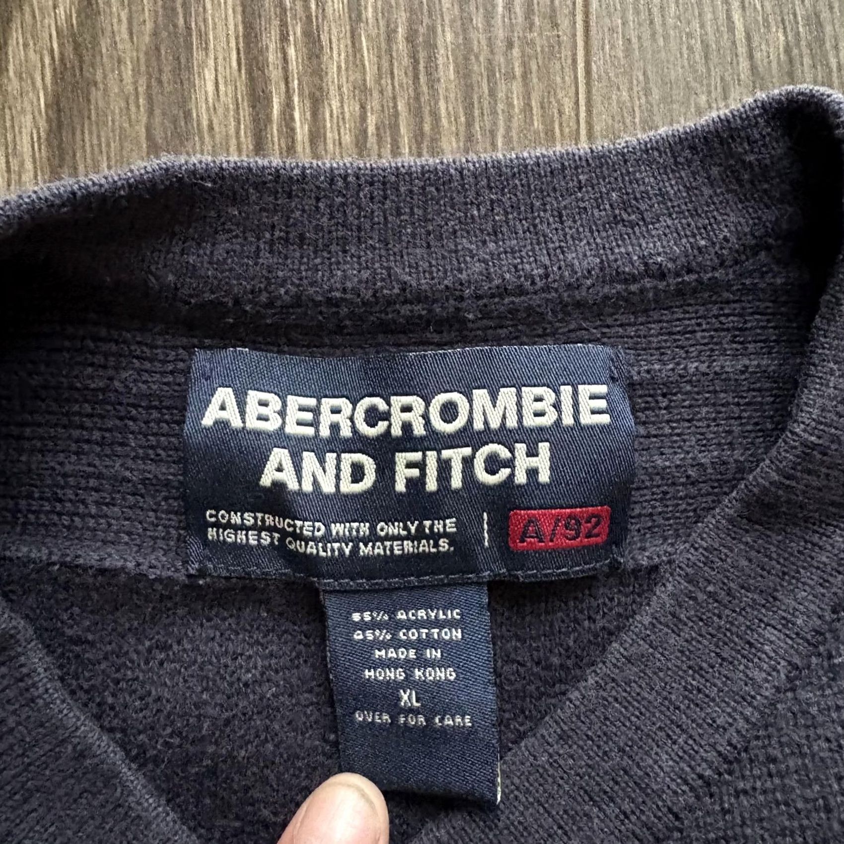 Abercrombie & Fitch VINTAGE Abercrombie & Fitch Sweater Mens XL Blue Stripe V-Neck Knit Pullover Size US XL / EU 56 / 4 - 4 Thumbnail