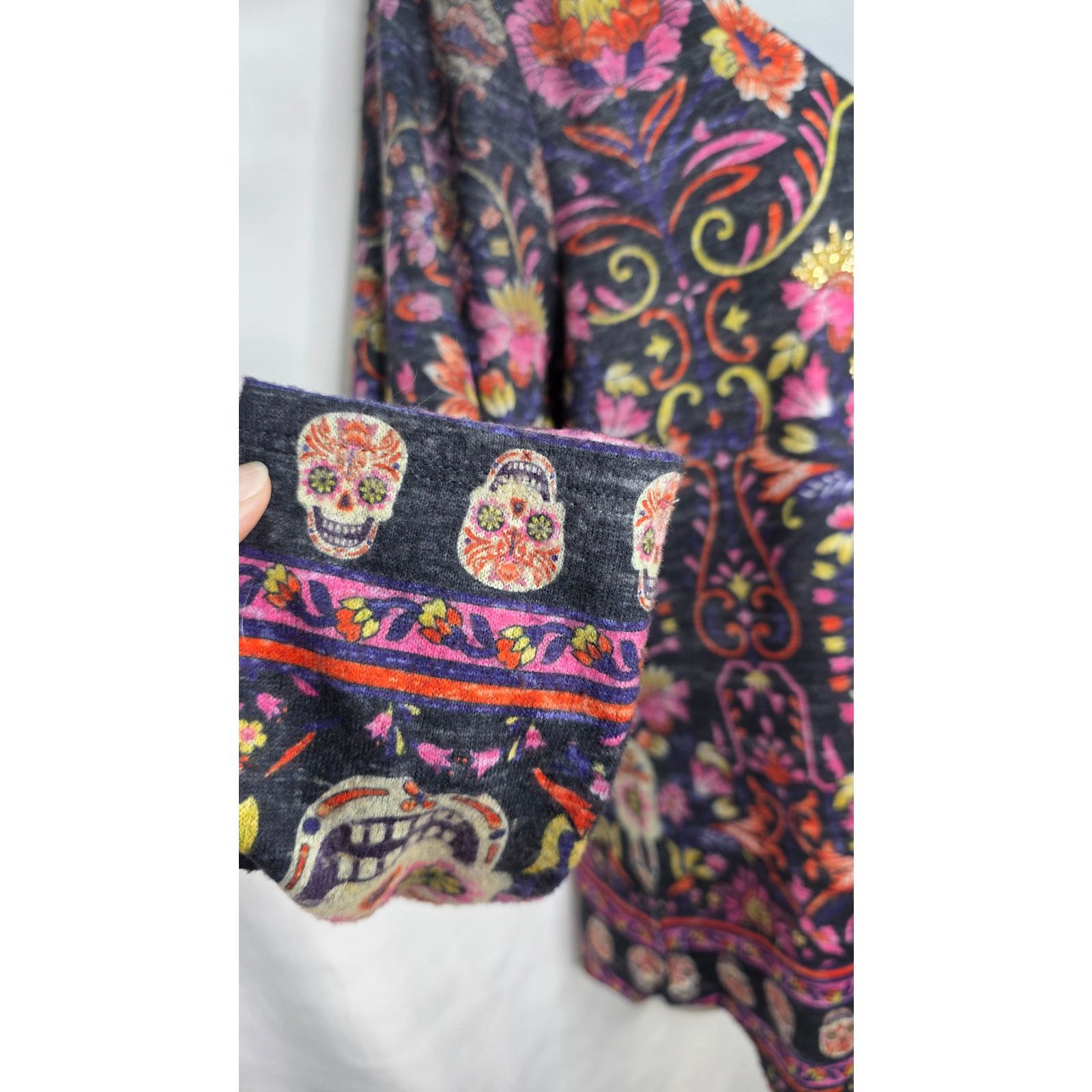 Other Women's Sugar Skull Floral Gold Rhinestone Tunic Top M Size M / US 6-8 / IT 42-44 - 7 Thumbnail