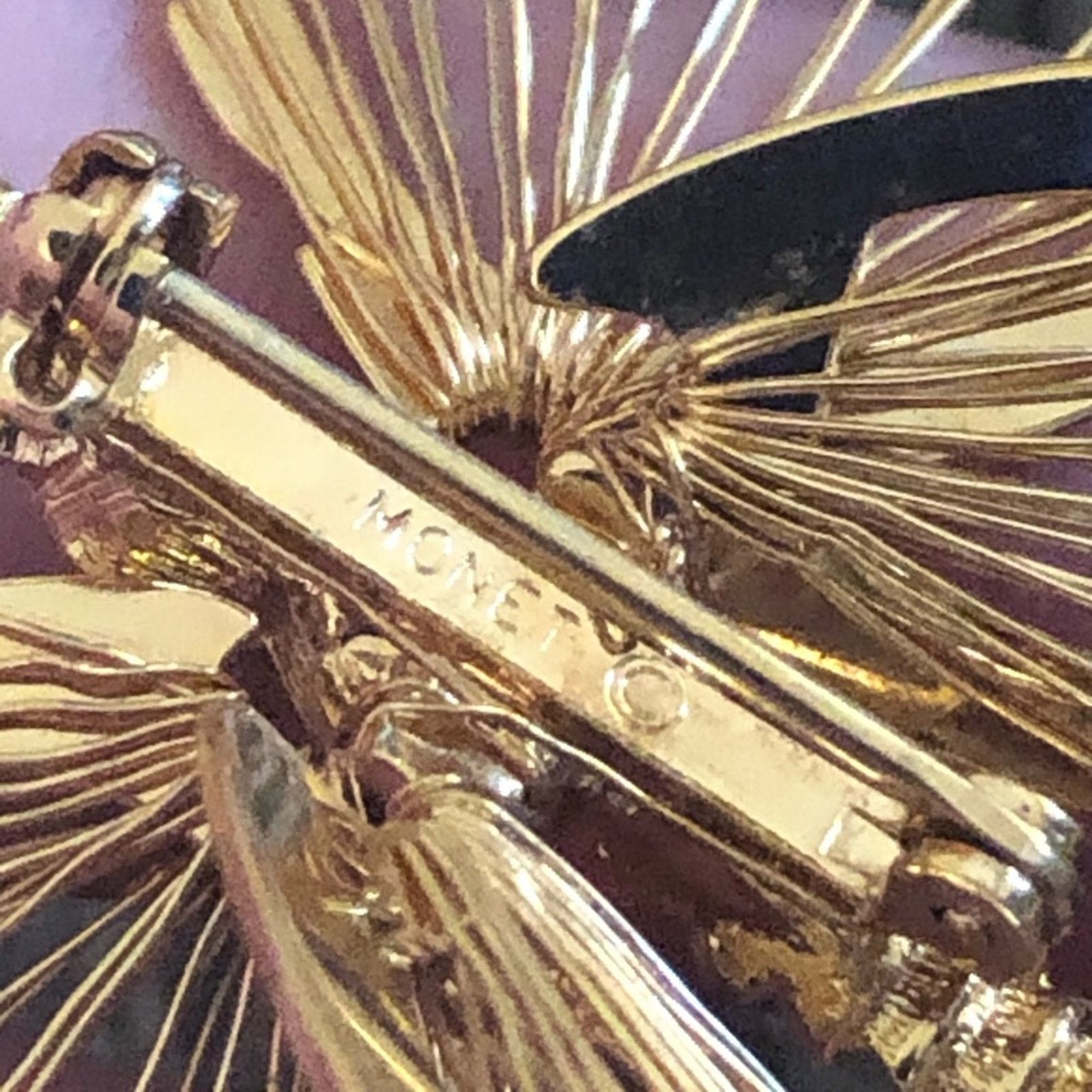 Monet Vintage 70s Monet gold tone butterfly brooch pin Size ONE SIZE - 3 Thumbnail