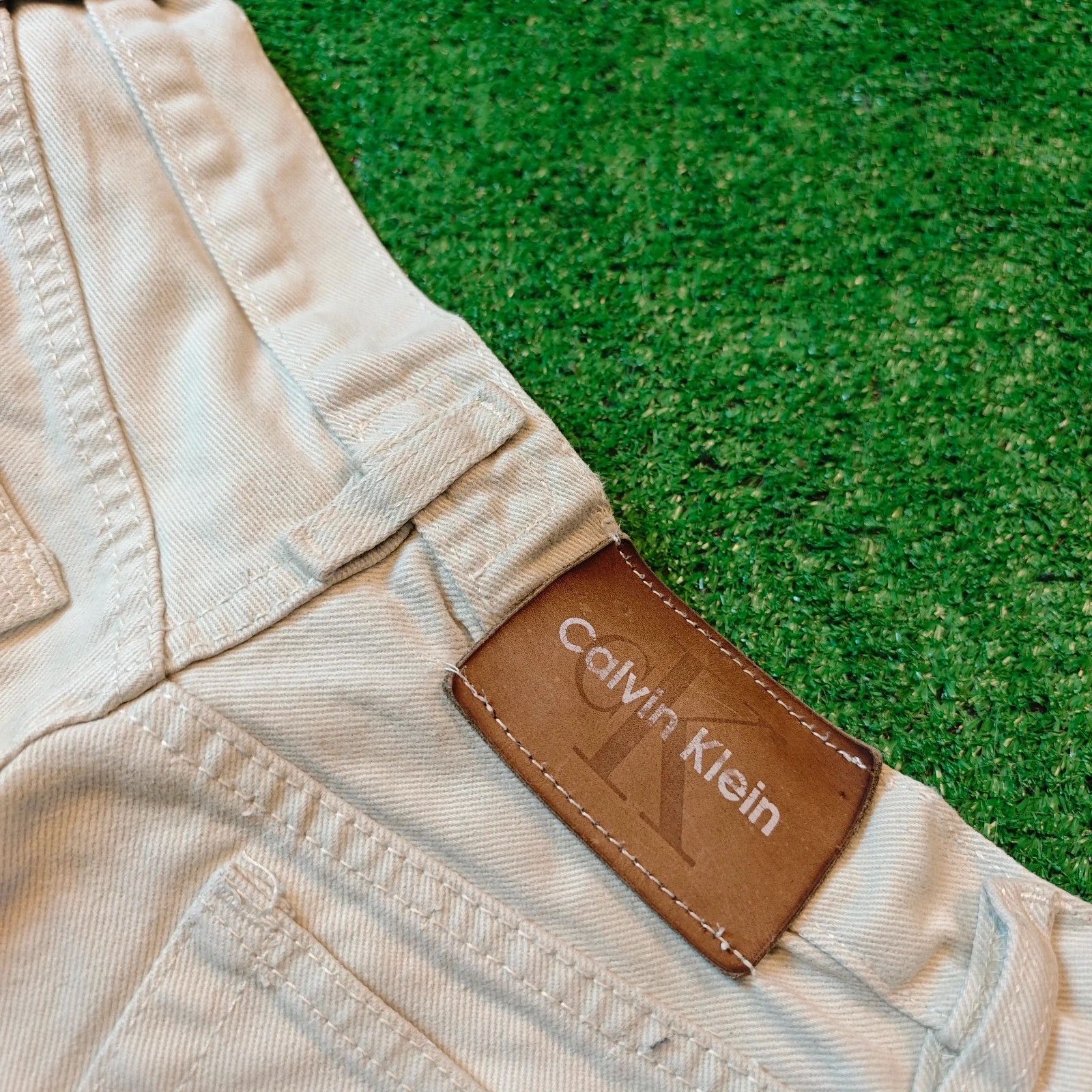 Calvin Klein Vintage Calvin Klein Jeans Womens 32 cream white 90s Size 32" / US 10 / IT 46 - 10 Thumbnail