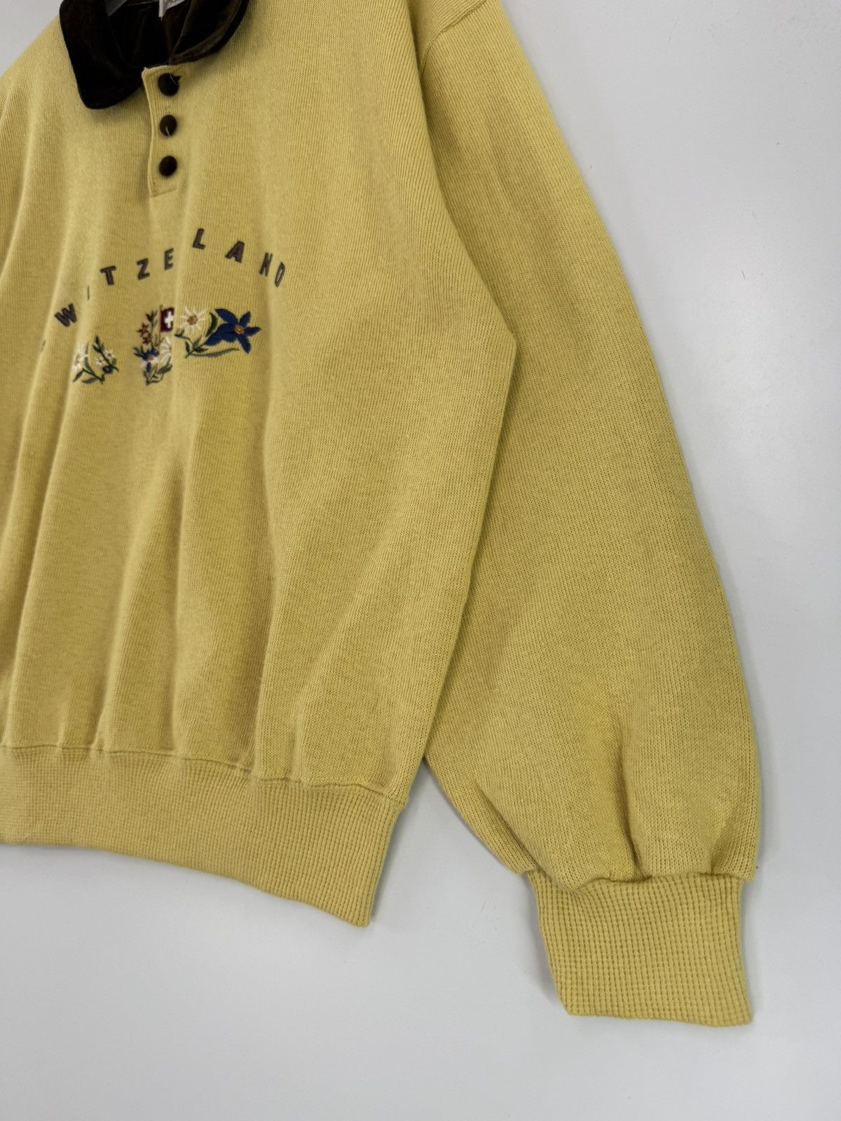 Art Comes First 🔥 90s Switzerland Trditional Art Embroidery Logo Sweatshirt Size US S / EU 44-46 / 1 - 2 Thumbnail