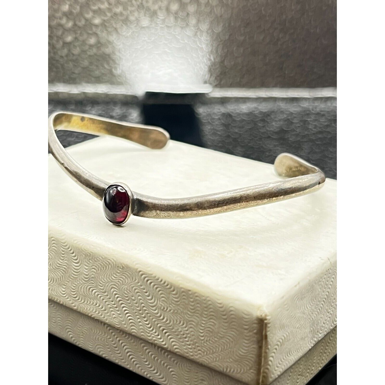 Other Navajo Bracelet with garnet stone Size ONE SIZE - 1 Thumbnail