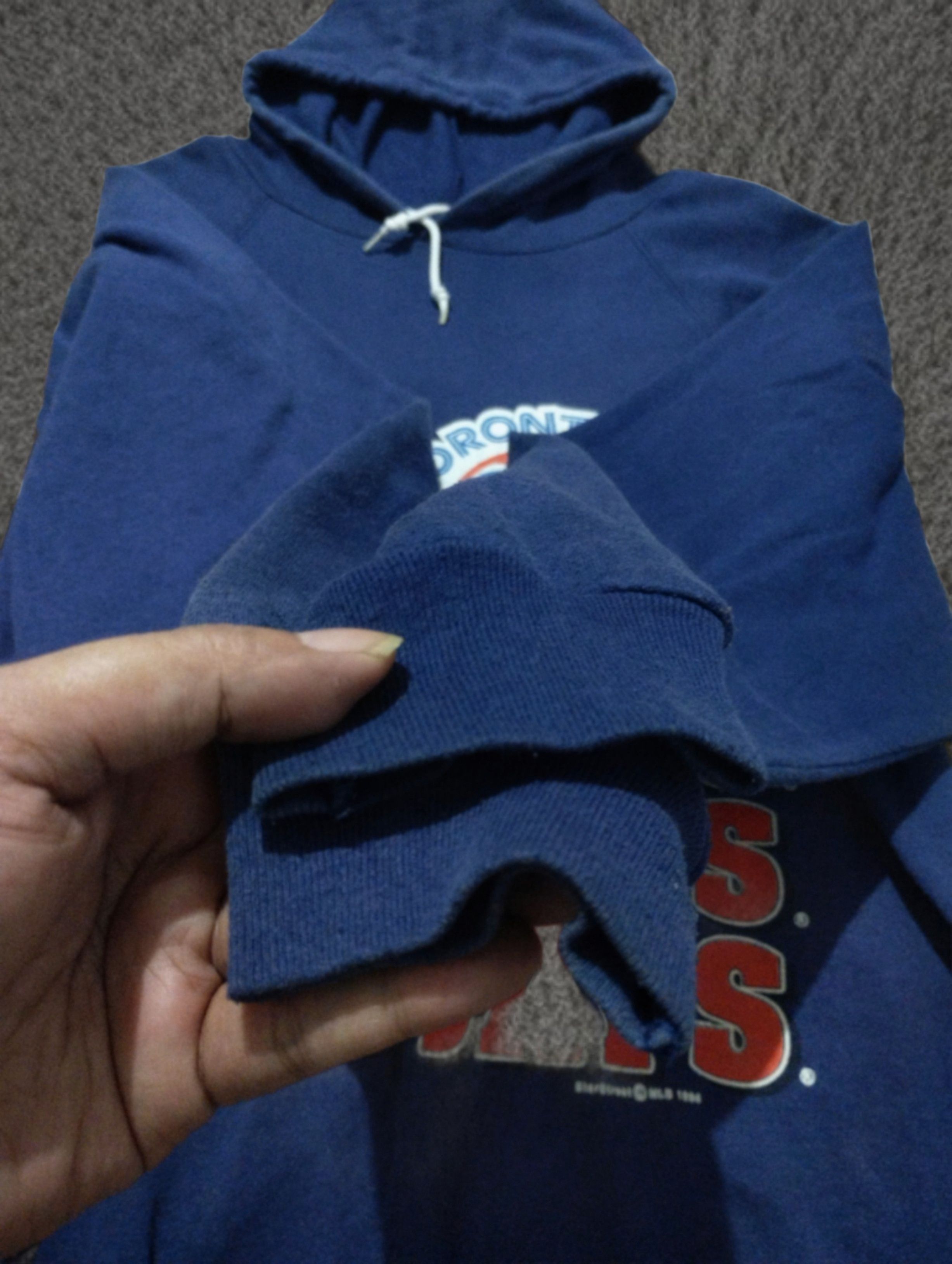 Vintage Vintage 1994 Toronto Blue Jays MLB Hoodie - Made in Canada Size US L / EU 52-54 / 3 - 6 Thumbnail