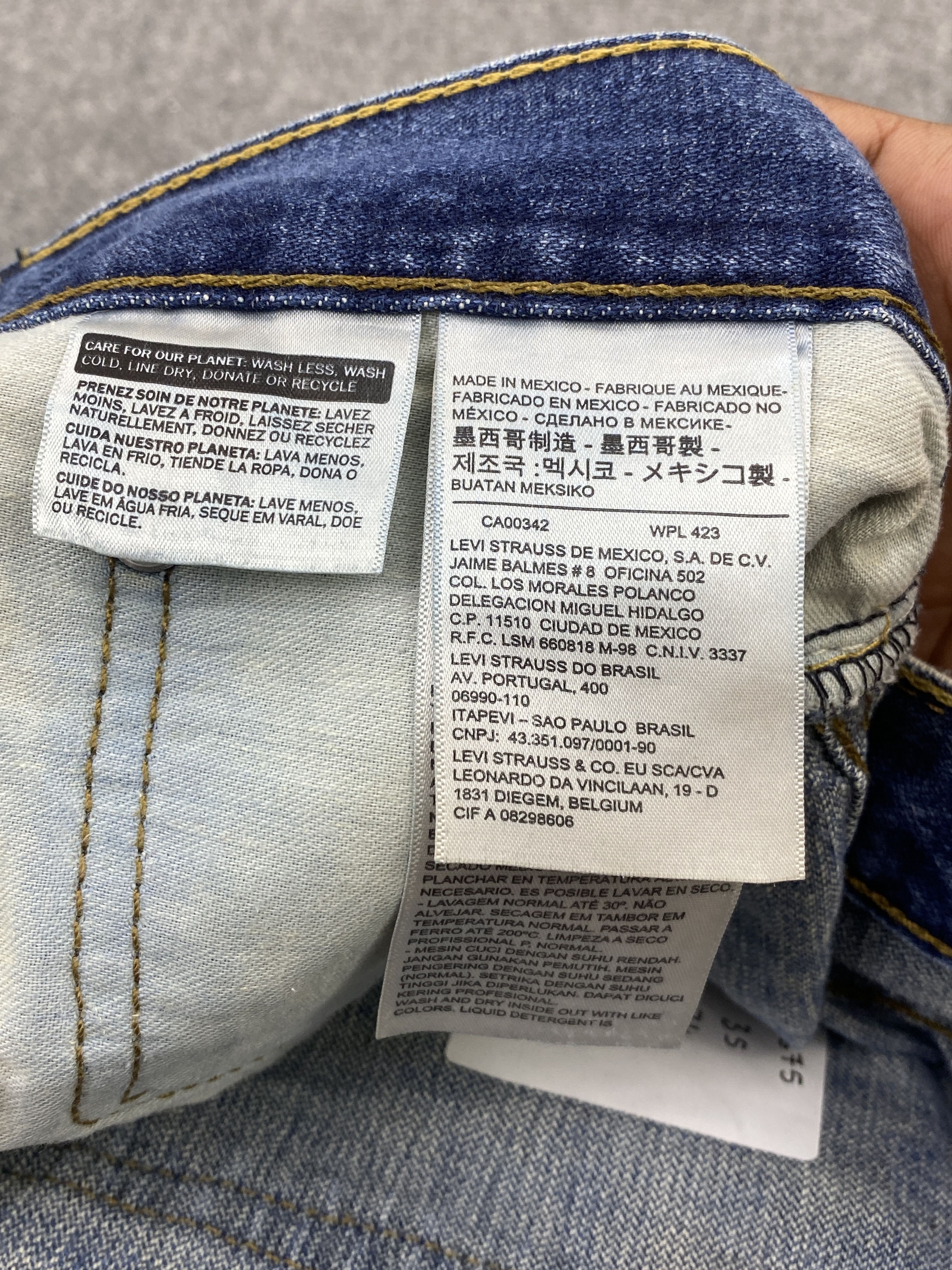 Levi's Faded Blue Vintage Levis 514 Jeans DP2675 Size US 35 - 15 Thumbnail