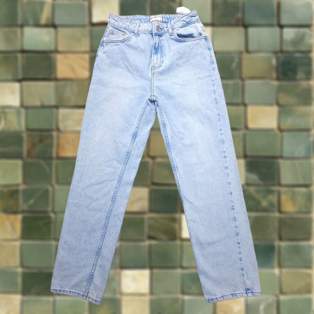 Vintage We the Free Pacifica High Rise Slim Straight Jeans 26x29 Light Blue Denim Regular 5-Pocket Mens Womens Jeans Size 26" / US 2 / IT 38 - 1 Thumbnail