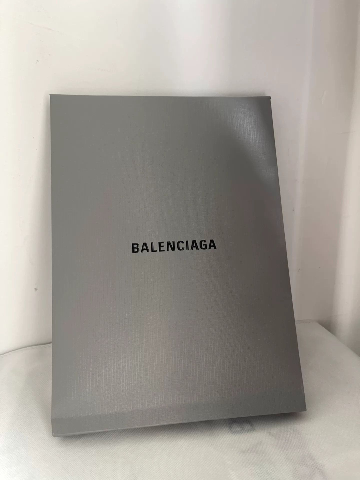 Balenciaga balenciaga qixi crest long sleeve shirt Size US M / EU 48-50 / 2 - 5 Thumbnail