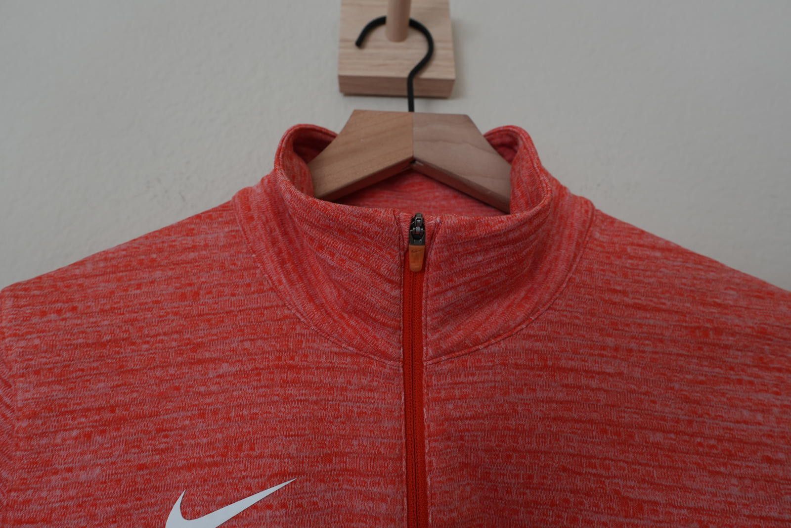 Nike Nike Shirt Women's M Orange Dri-Fit 1/4 Zip Workout Athletic Size M / US 6-8 / IT 42-44 - 3 Thumbnail