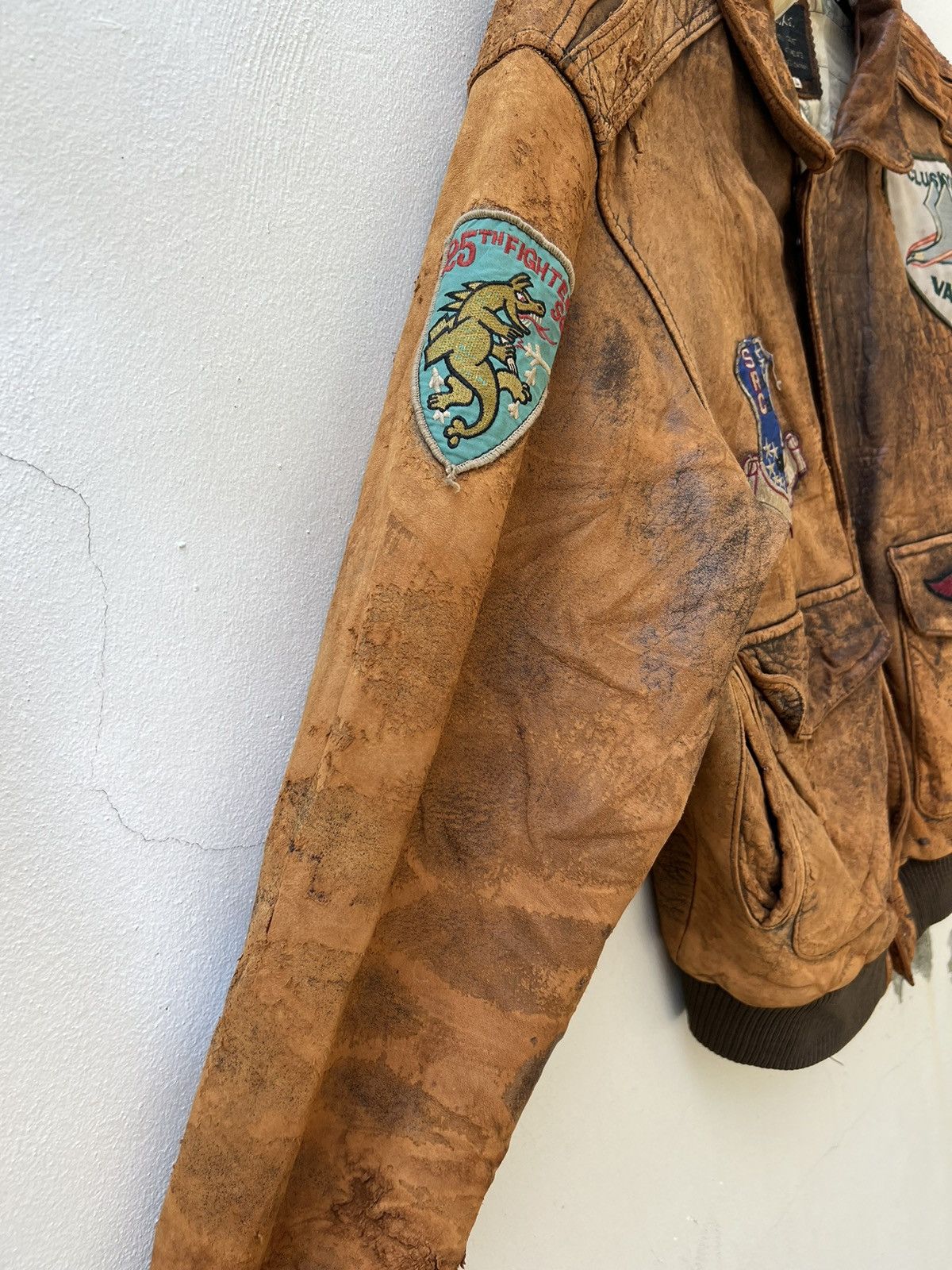 Leather Trashed 80s DEUX 2C Distressed A-2 Flight Leather Jacket Size US L / EU 52-54 / 3 - 13 Thumbnail