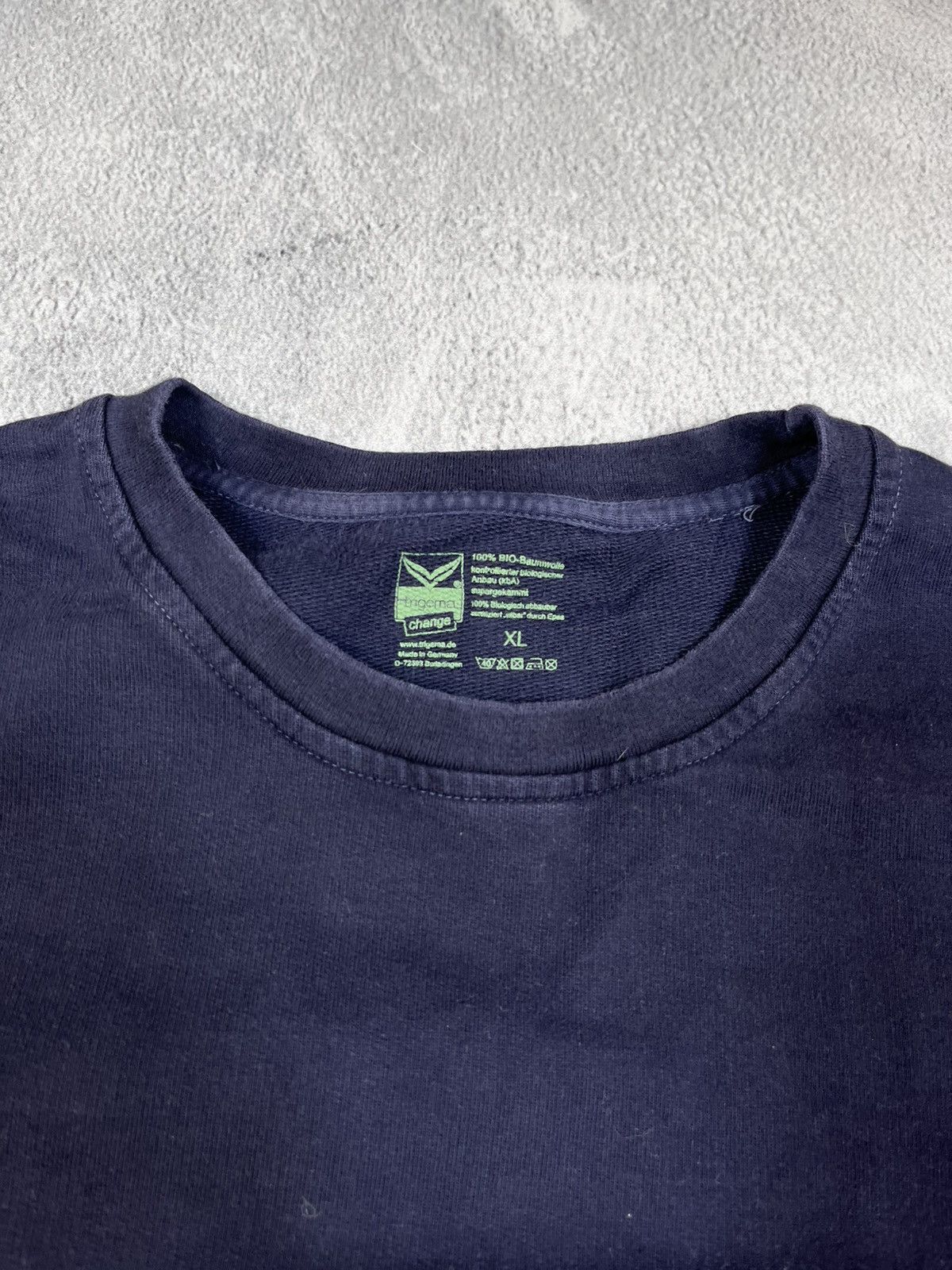 Japanese Brand × Vintage Vintage Y2K Faded blank navy sweatshirt streetwear size XL Size US XL / EU 56 / 4 - 3 Thumbnail