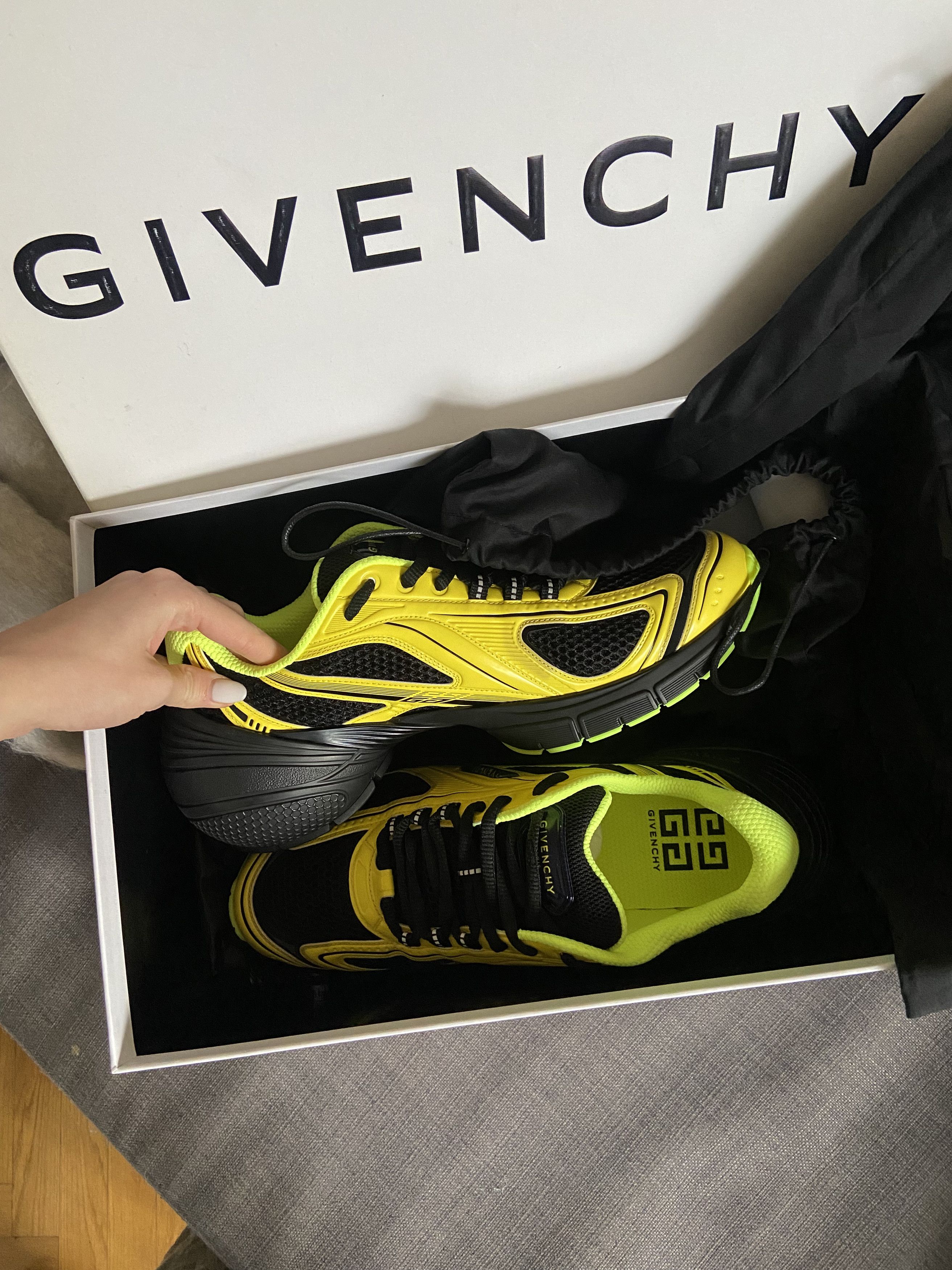 Givenchy Givenchy TK-MX Runner Yellow & Black Size US 9 / EU 42 - 11 Thumbnail