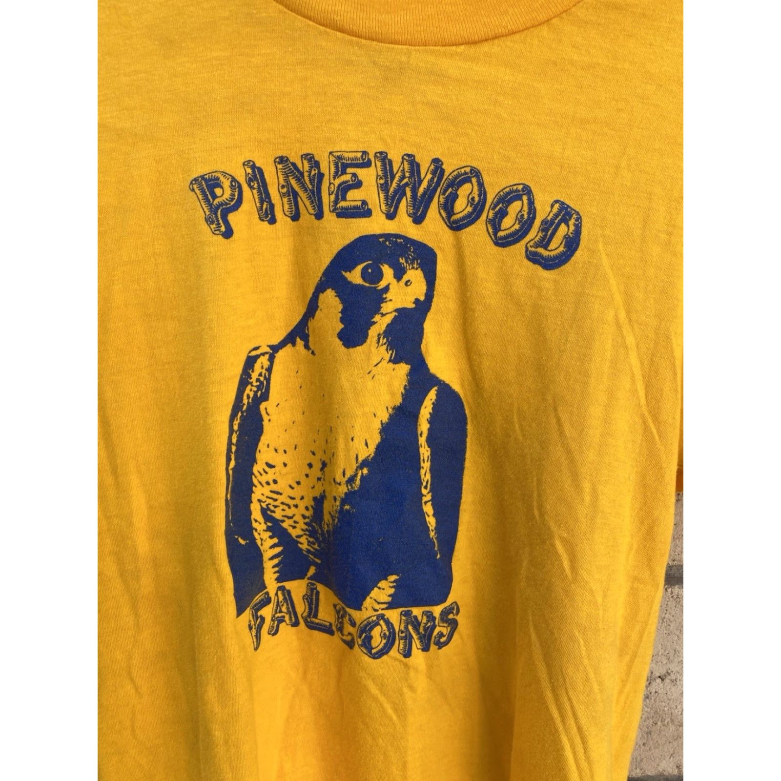 Hanes VINTAGE Hanes T-Shirt 1980s Pinewood Falcons 80s Graphic Print Short Sleeve Yellow Size S Mens Size US S / EU 44-46 / 1 - 3 Thumbnail