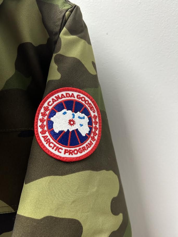 Canada Goose CANADA GOOSE MAITLAND PARKA WOODLAND CAMO Size US M / EU 48-50 / 2 - 4 Thumbnail