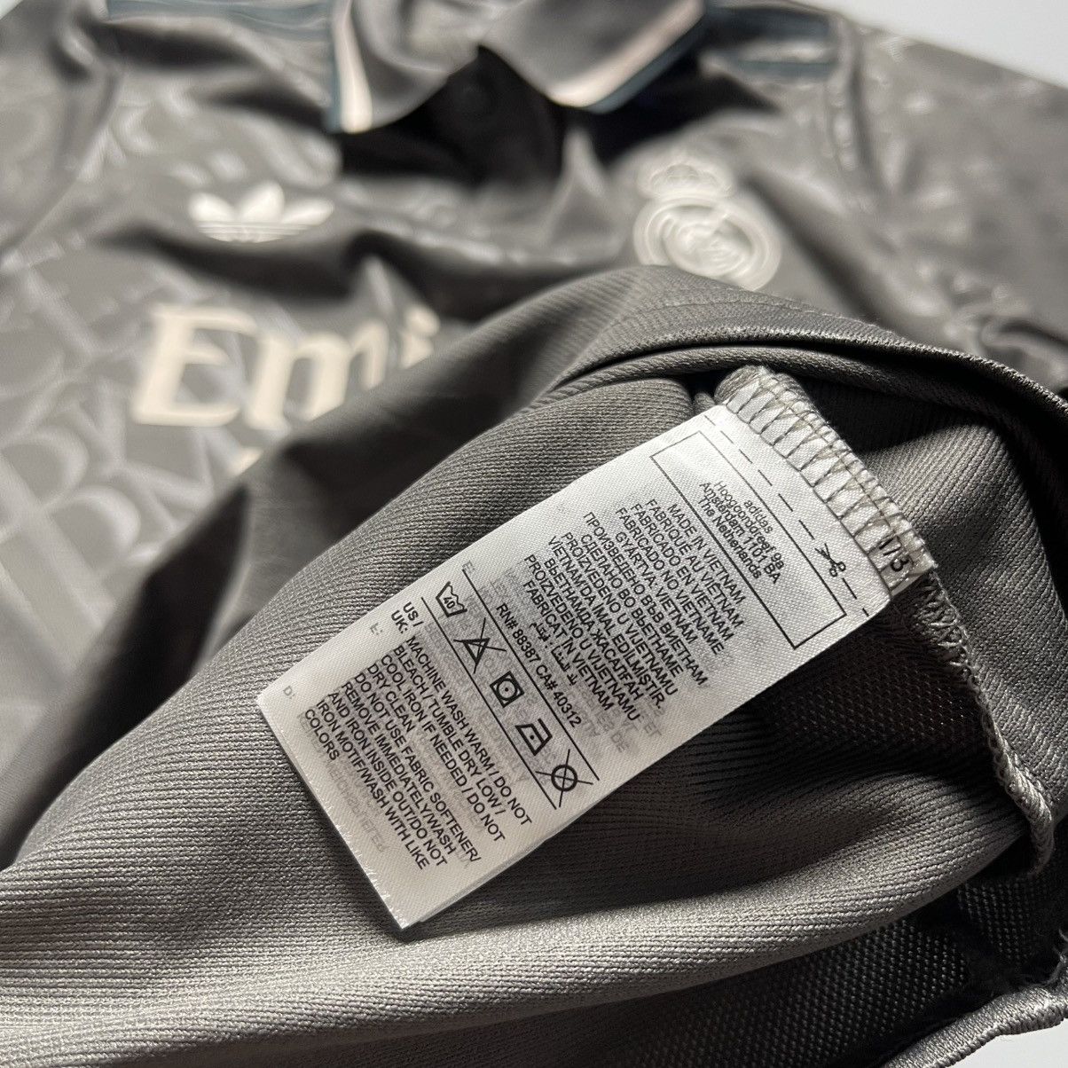 Adidas REAL MADRID ADIDAS 2024/2025 SOCCER JERSEY #27 NICO PAZ Size US S / EU 44-46 / 1 - 9 Thumbnail
