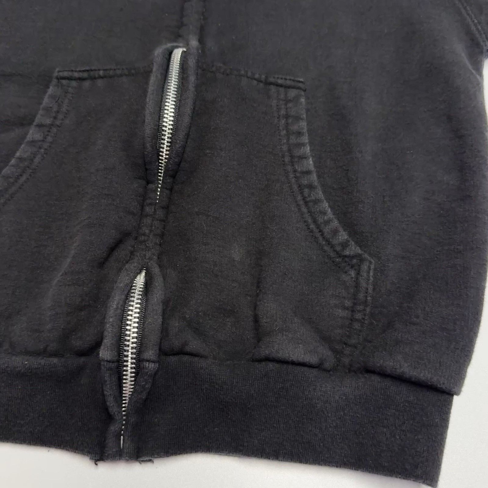 Universal Studios Jurassic World Universal Studios Hoodie Sweatshirt Small 17. Size US S / EU 44-46 / 1 - 4 Thumbnail