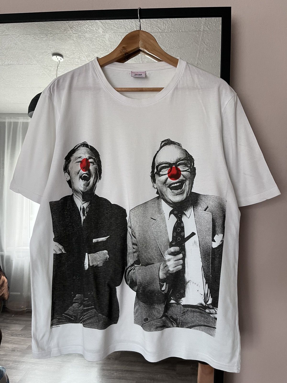 Vintage Comic Relief Stella McCartney David Bailey White Tee Size US L / EU 52-54 / 3 - 2 Thumbnail