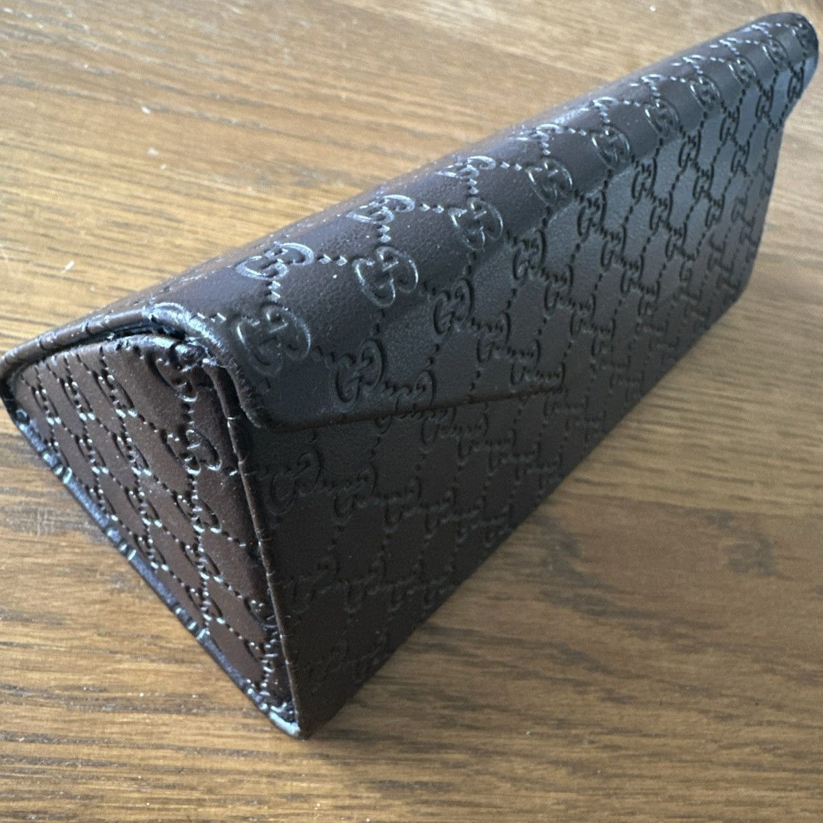 Gucci GUCCI Collapsible Triangular Leather SUNGLASS Case ONLY Size ONE SIZE - 1 Thumbnail