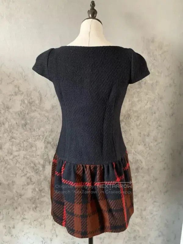Burberry Burberry Colorblock Wool Short Sleeve Dress. Size M / US 6-8 / IT 42-44 - 5 Thumbnail