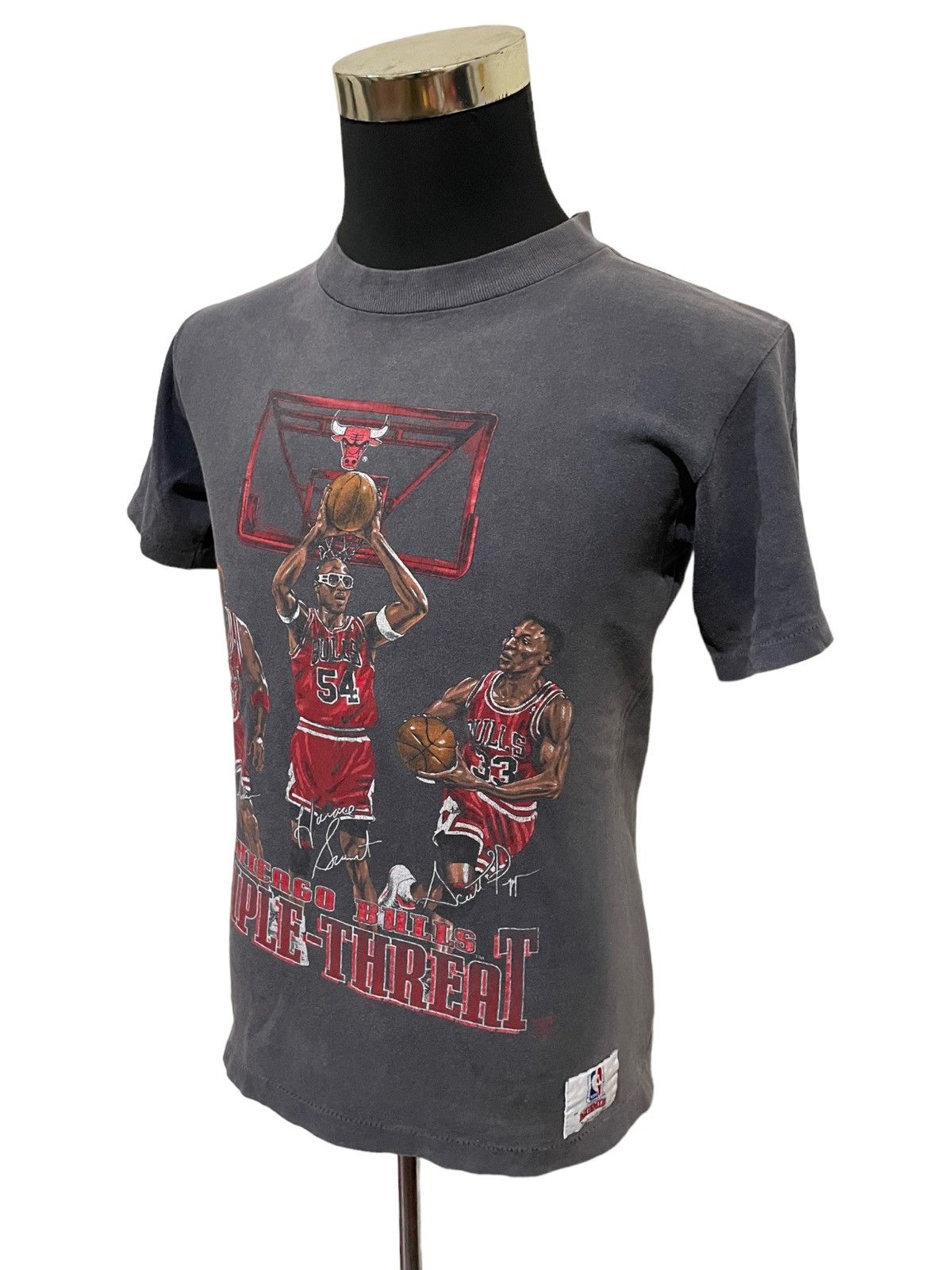 NBA × Vintage Distressed Chicago Bulls Triple Threar Michael Jordan Tee Size US M / EU 48-50 / 2 - 3 Thumbnail