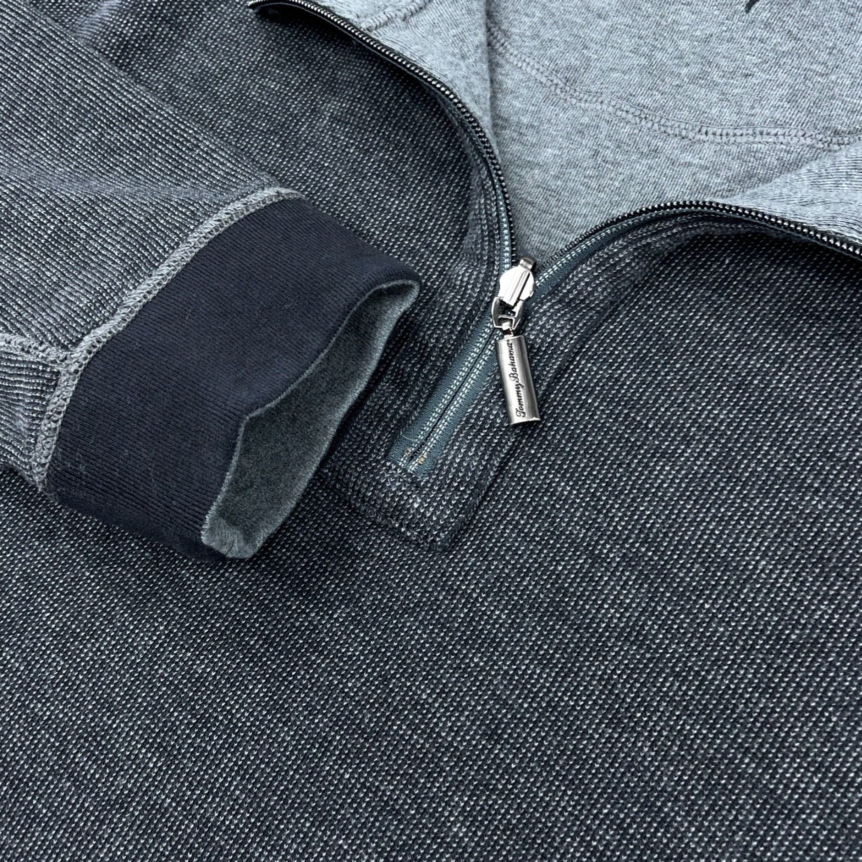 Tommy Bahama Tommy Bahama Sweater Mens XL Gray Black 1/4 Zip Reversible Knit Pullover All Seasons Casual Modern Classic Vintage: No? Size US XL / EU 56 / 4 - 7 Thumbnail