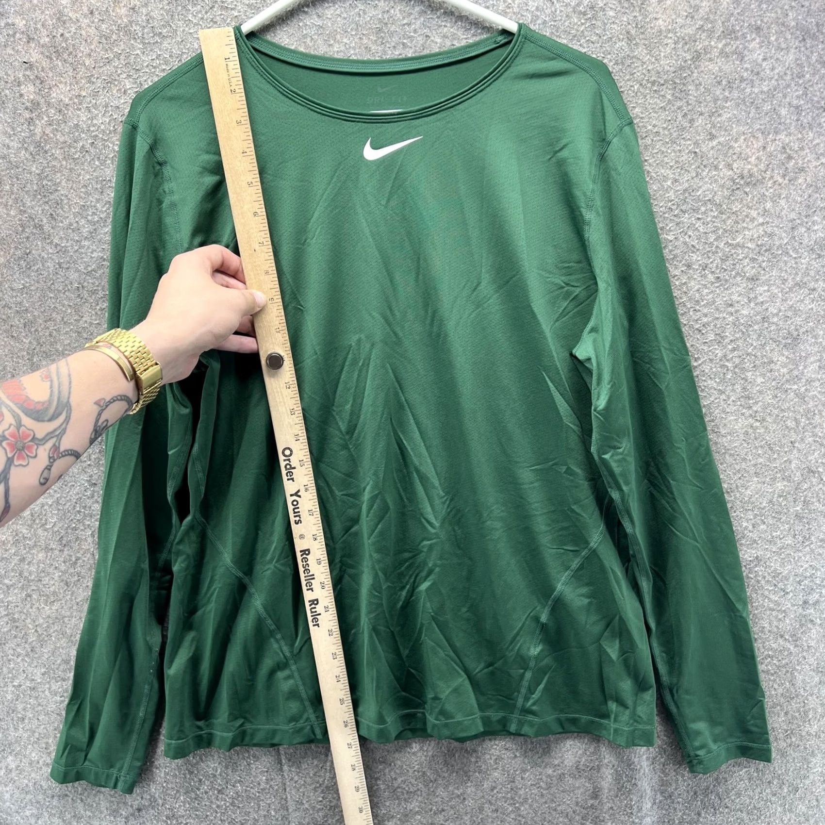 Nike Nike Dri-FIT Shirt Mens XL Green Long Sleeve Athletic Running Top Size US XL / EU 56 / 4 - 6 Thumbnail