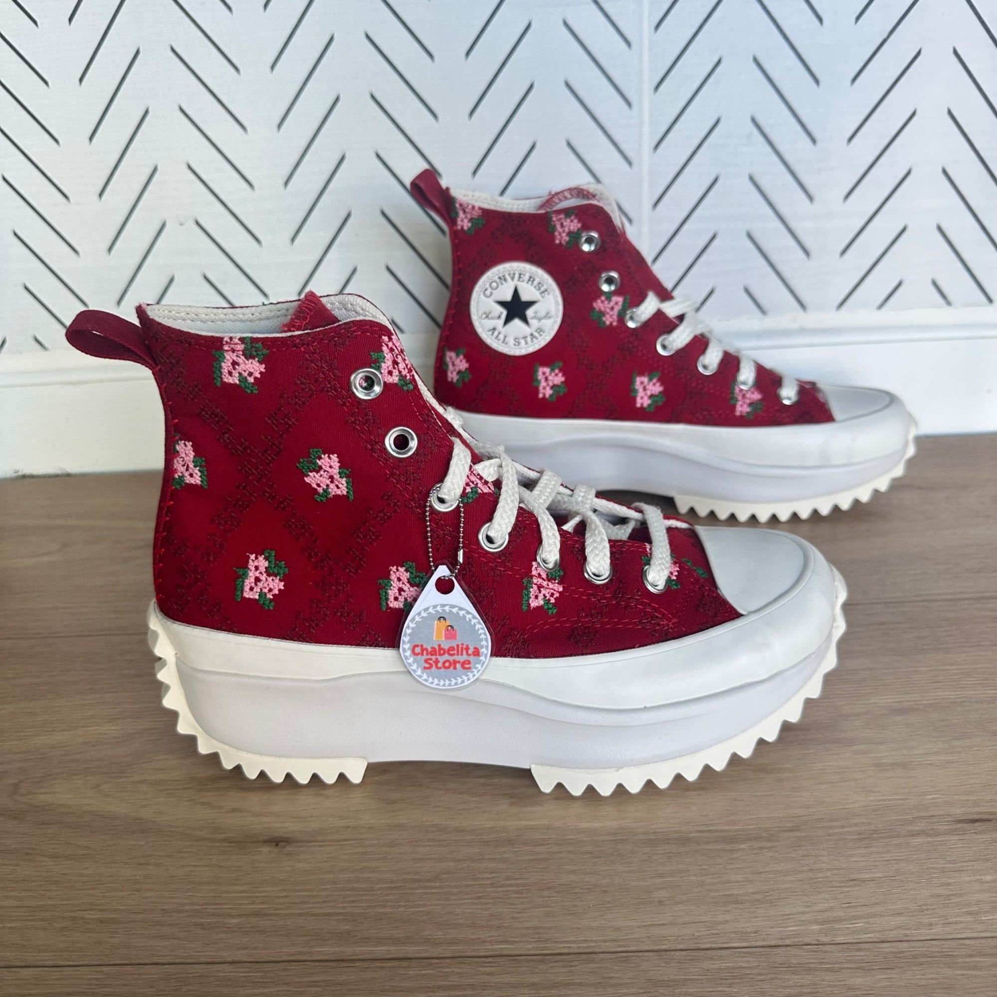 Converse ✨Converse Run Star Hike Sz 6 Men's shoes Cross Stitch Roses Size US 6 / EU 39 - 2 Thumbnail