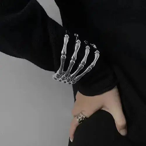 Other Punk Metal Skull Claw Bracelet Size ONE SIZE - 1 Thumbnail