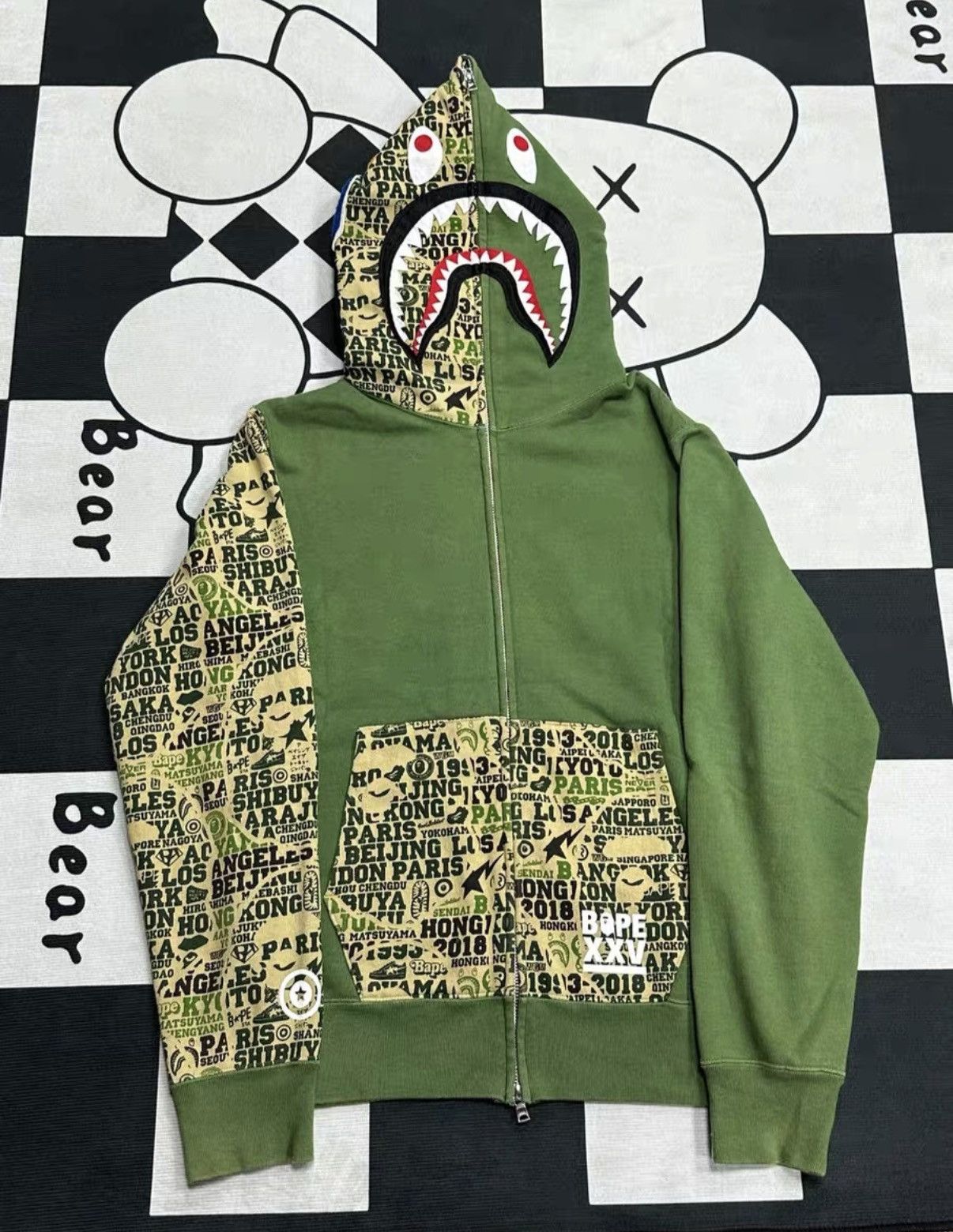 Bape BAPE Green Half-Sleeve Shark Hoodie Jacket K5 Size US M / EU 48-50 / 2 - 1 Thumbnail