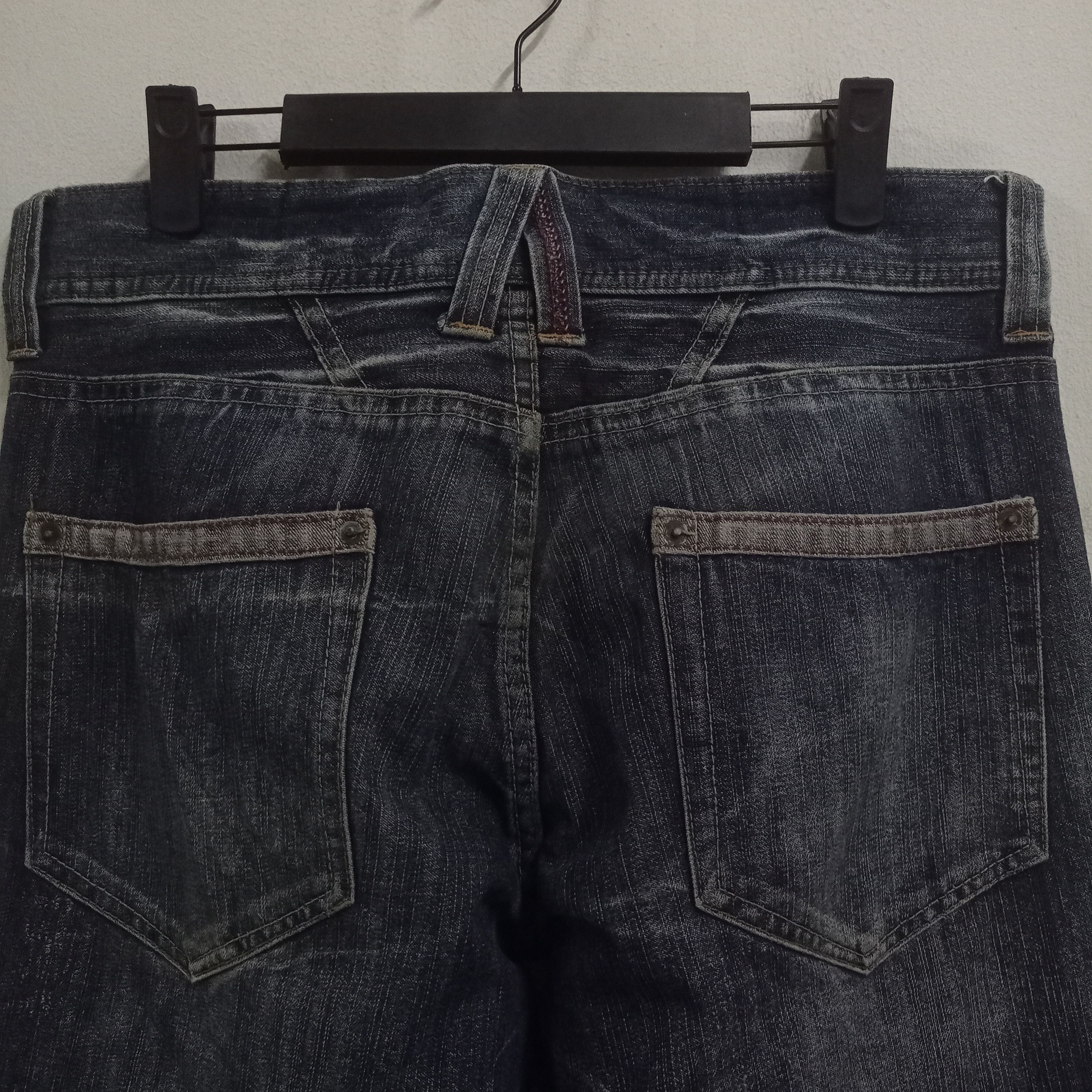 Japanese Brand Vintage Japanese Brand Washed Blue Distressed Loose Jeans Size US 34 / EU 50 - 7 Thumbnail
