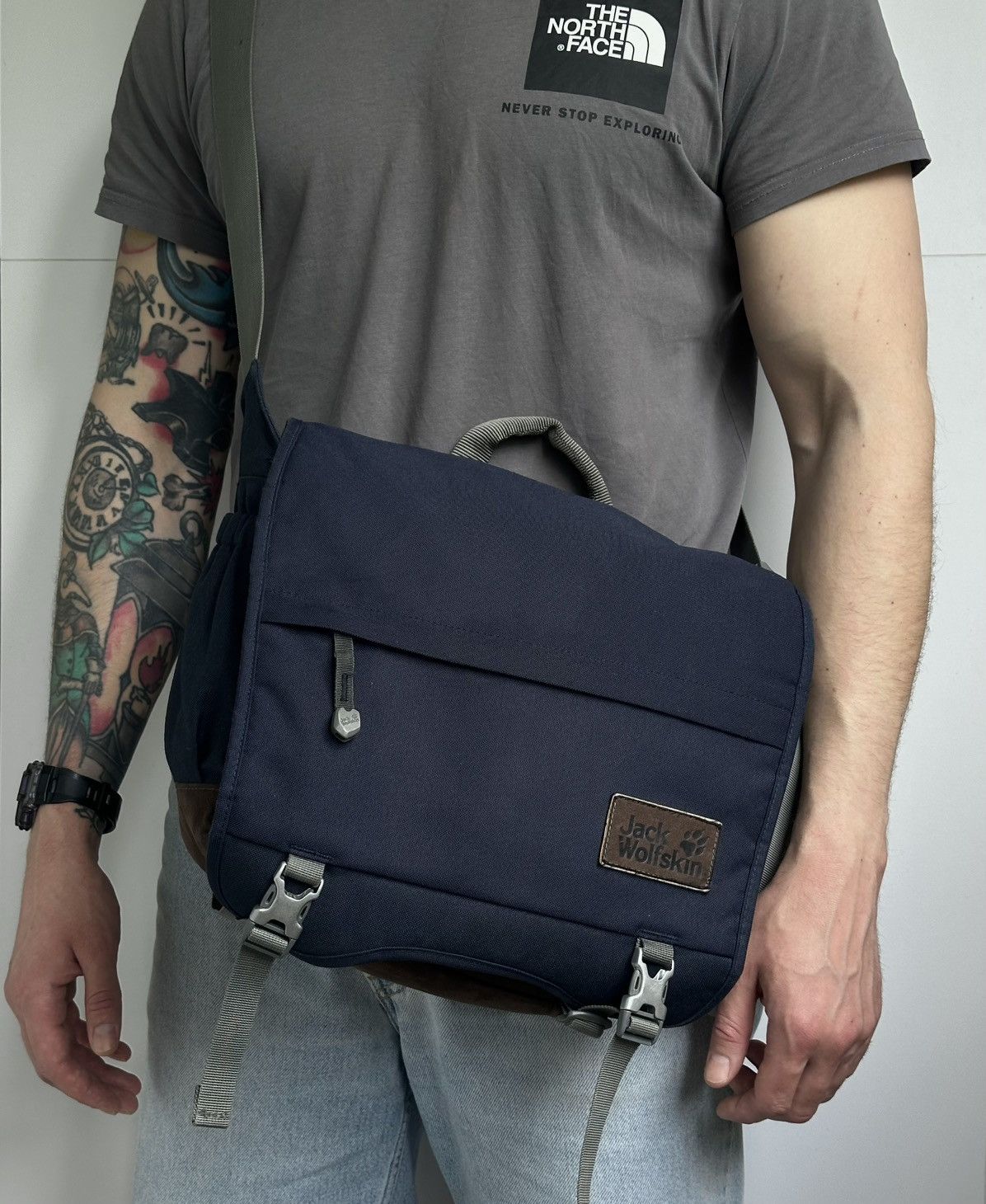 Jack Wolfskin Jack Wolfskin Camden Town Messenger Bag Navy Blue Crossbody Size ONE SIZE - 3 Thumbnail