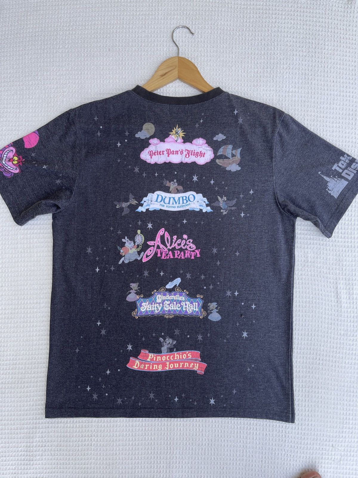 Disney Rare🔥Vtg Tokyo Disney Movie Promo All Over Print T-Shirt Size US L / EU 52-54 / 3 - 10 Thumbnail