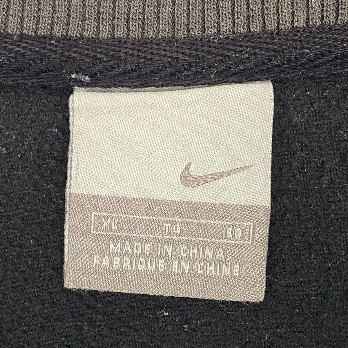 Other Vintage Nike Swoosh Fleece Sweatshirt Crewneck Black Size US XL / EU 56 / 4 - 5 Thumbnail