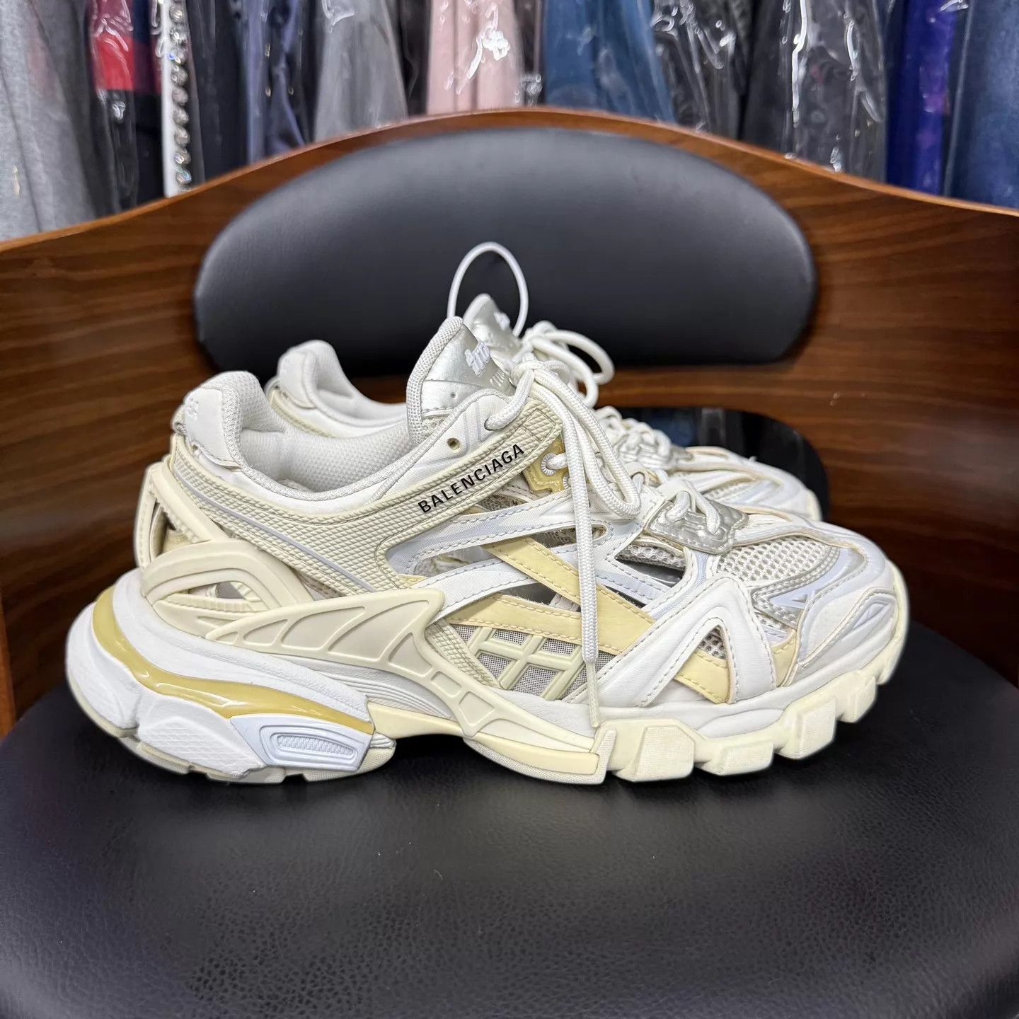 Balenciaga Balenciaga Track 2.0 White 38 Mint Condition Size US 7.5 / IT 37.5 - 4 Thumbnail