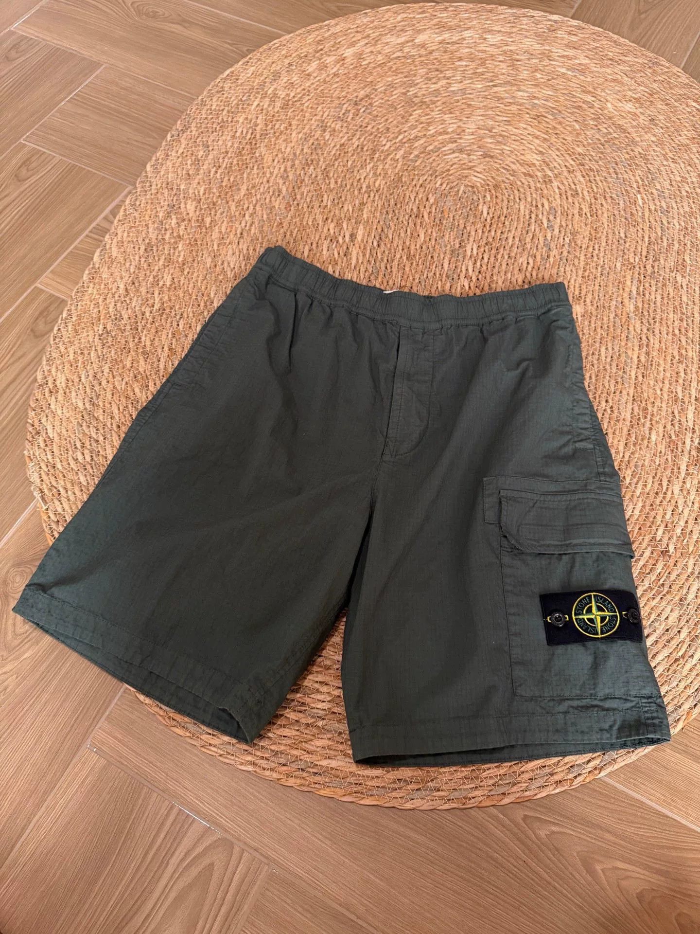 Stone Island Stone Island Cargo Bermuda Shorts Size US 32 / EU 48 - 1 Thumbnail